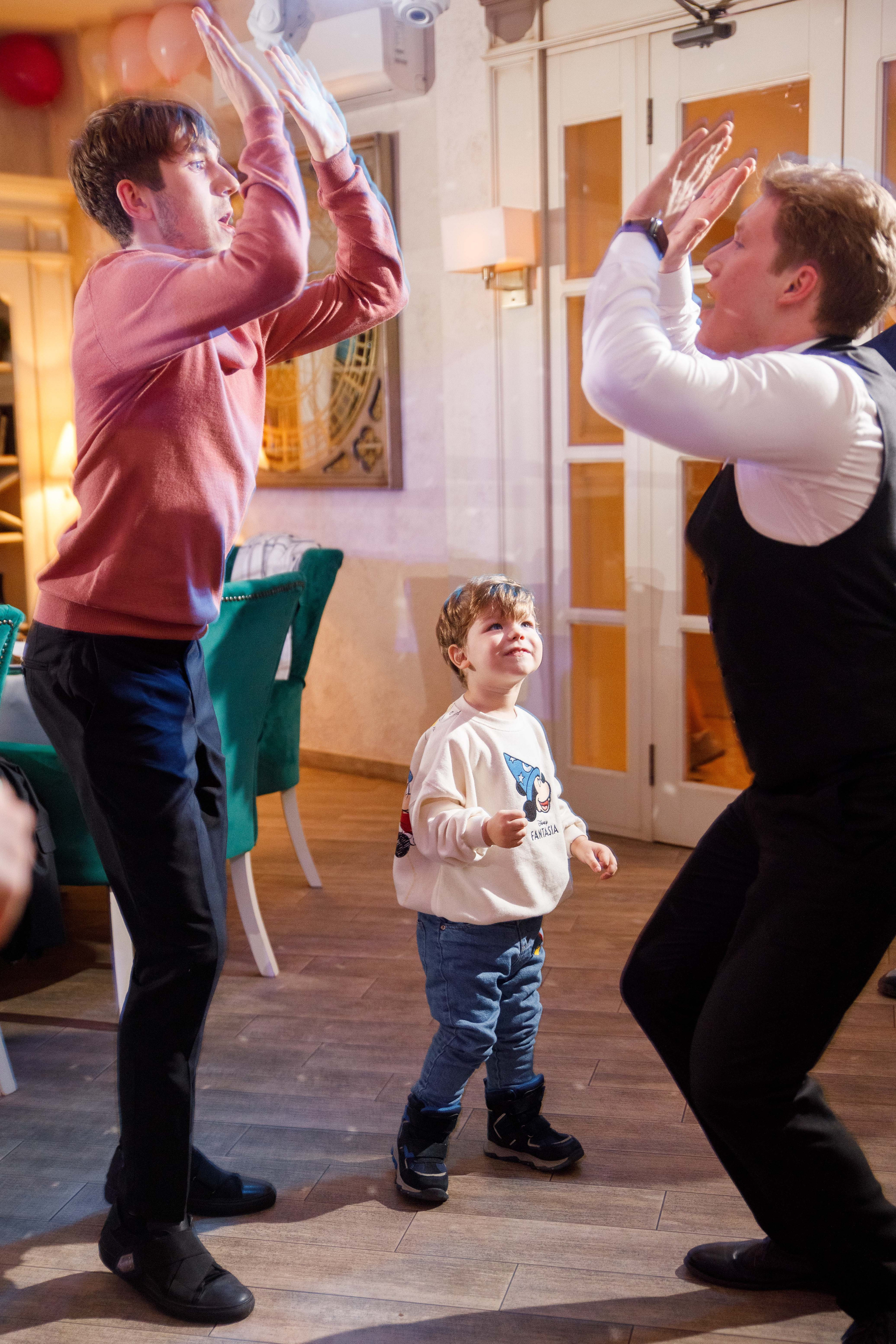 ДР Алёны. 18 лет. Ресторан Чо-Чо. Фотограф Андрей Баксов