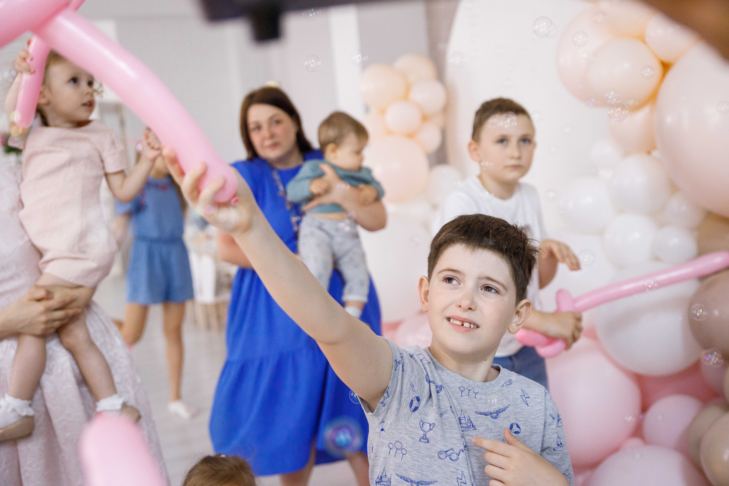 ДР Лизы и Таси. Домик в облаках. Фотограф Андрей Баксов
