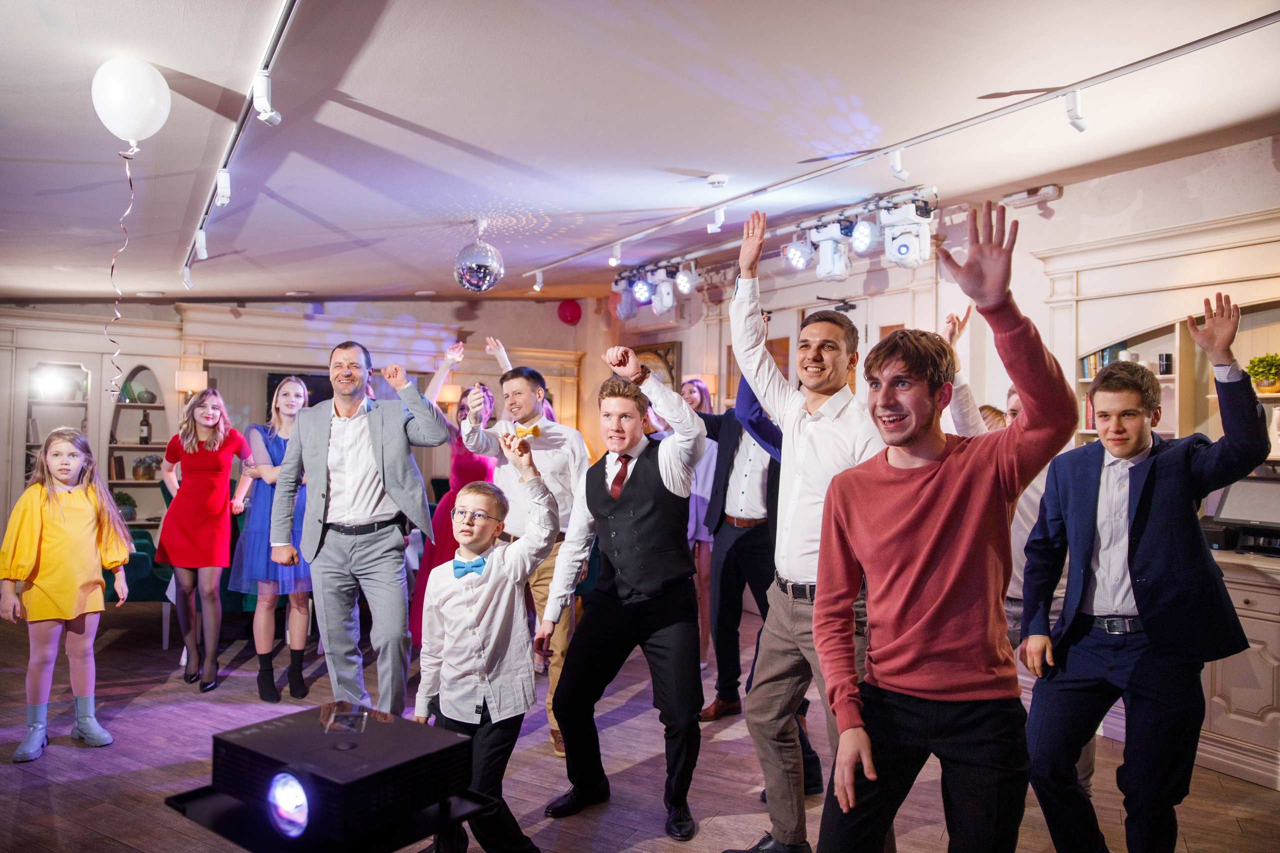 ДР Алёны. 18 лет. Ресторан Чо-Чо. Фотограф Андрей Баксов