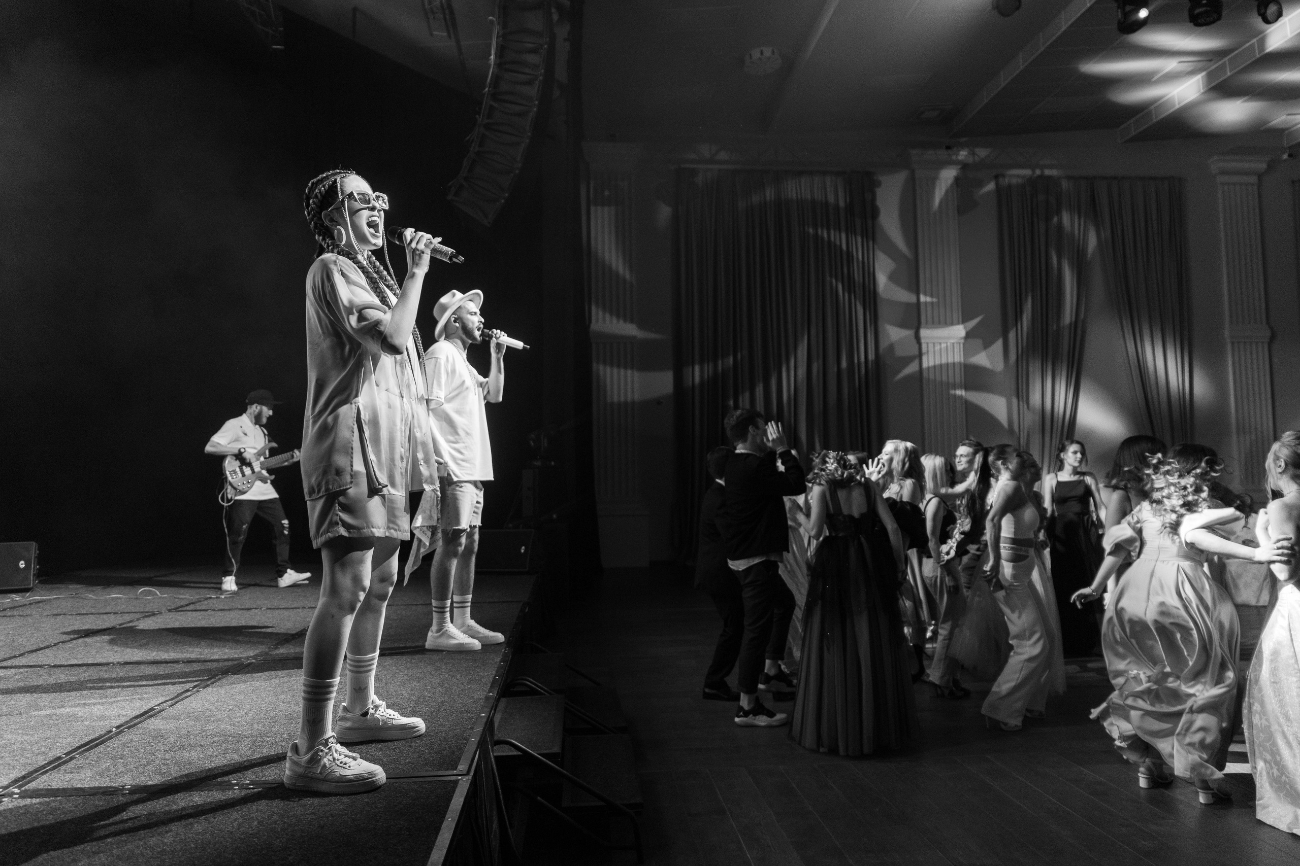 Выпускной Алёны. 11 класс. Галич Хол. Фотограф Андрей Баксов