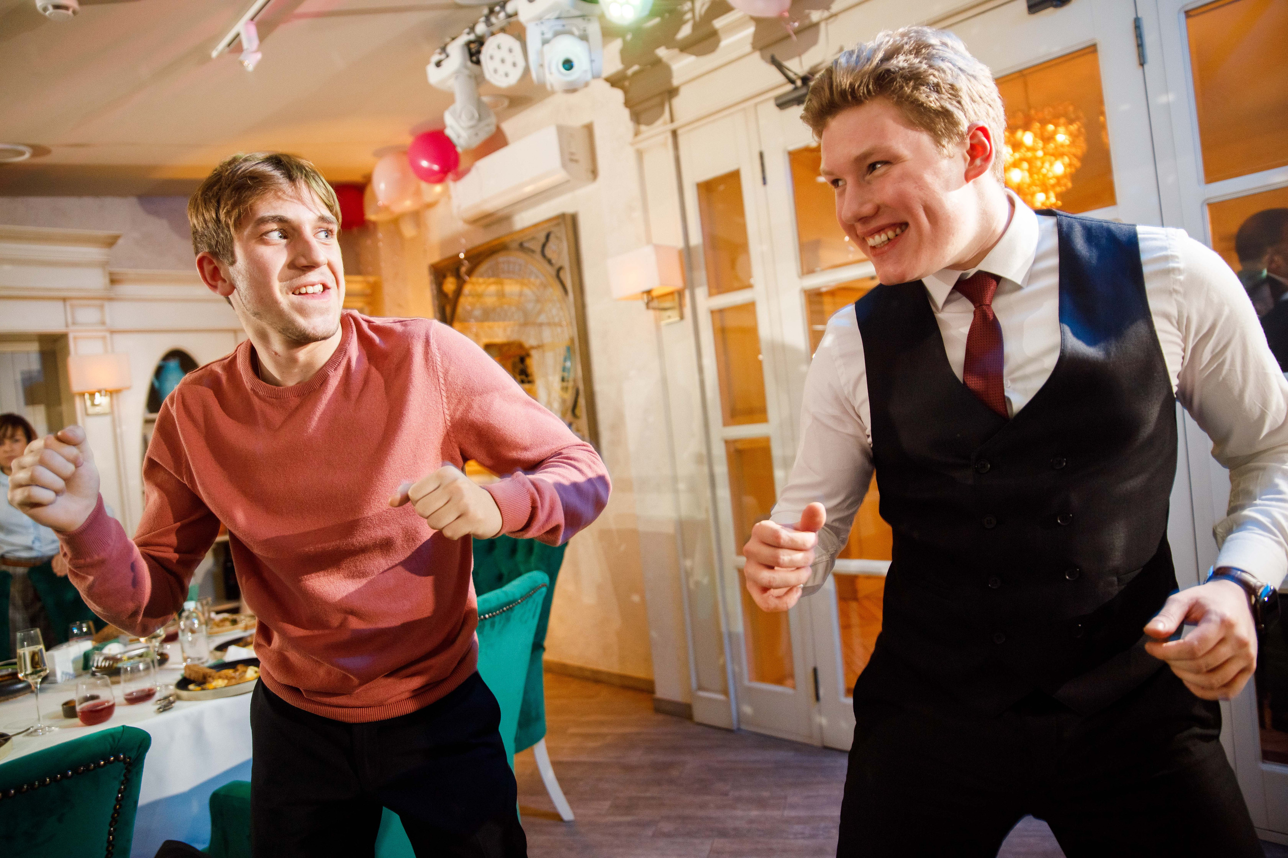 ДР Алёны. 18 лет. Ресторан Чо-Чо. Фотограф Андрей Баксов