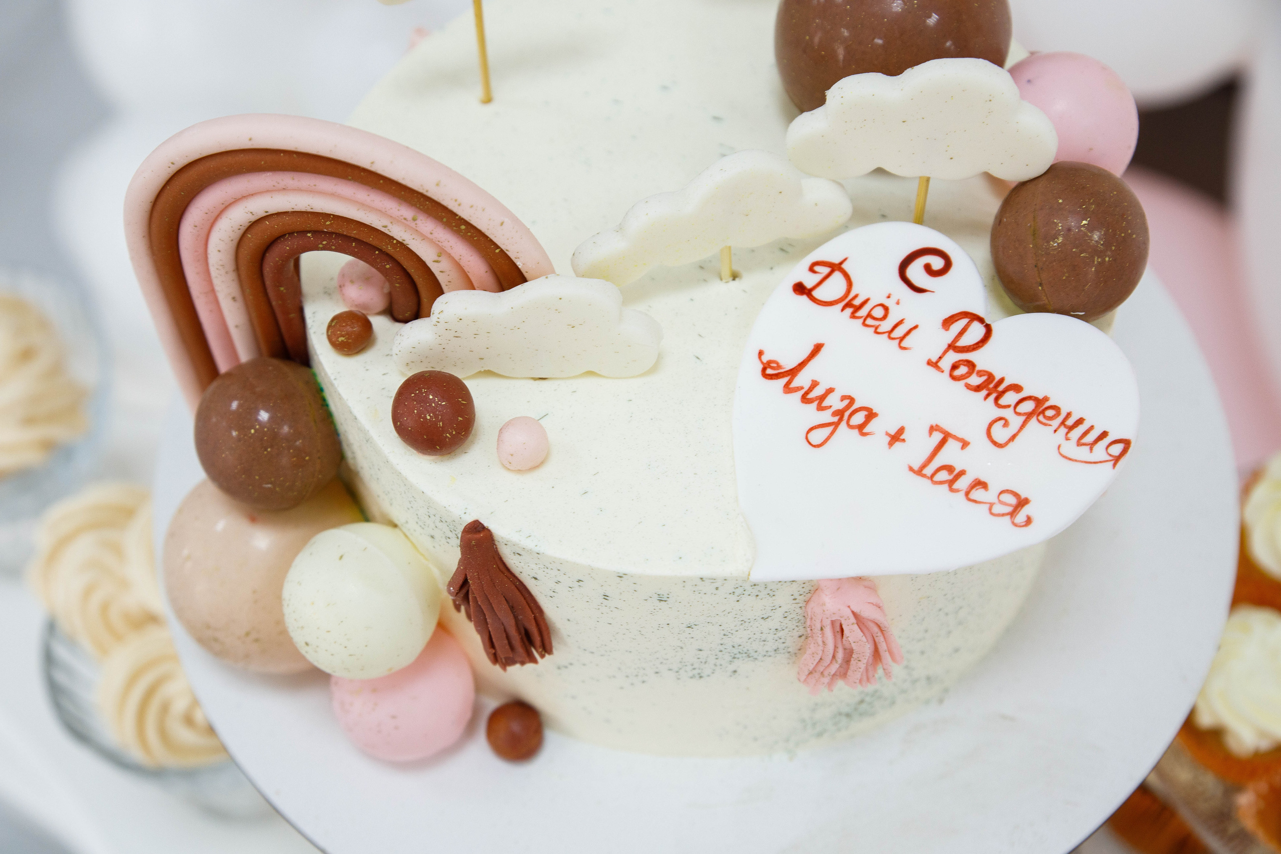 ДР Лизы и Таси. Домик в облаках. Фотограф Андрей Баксов