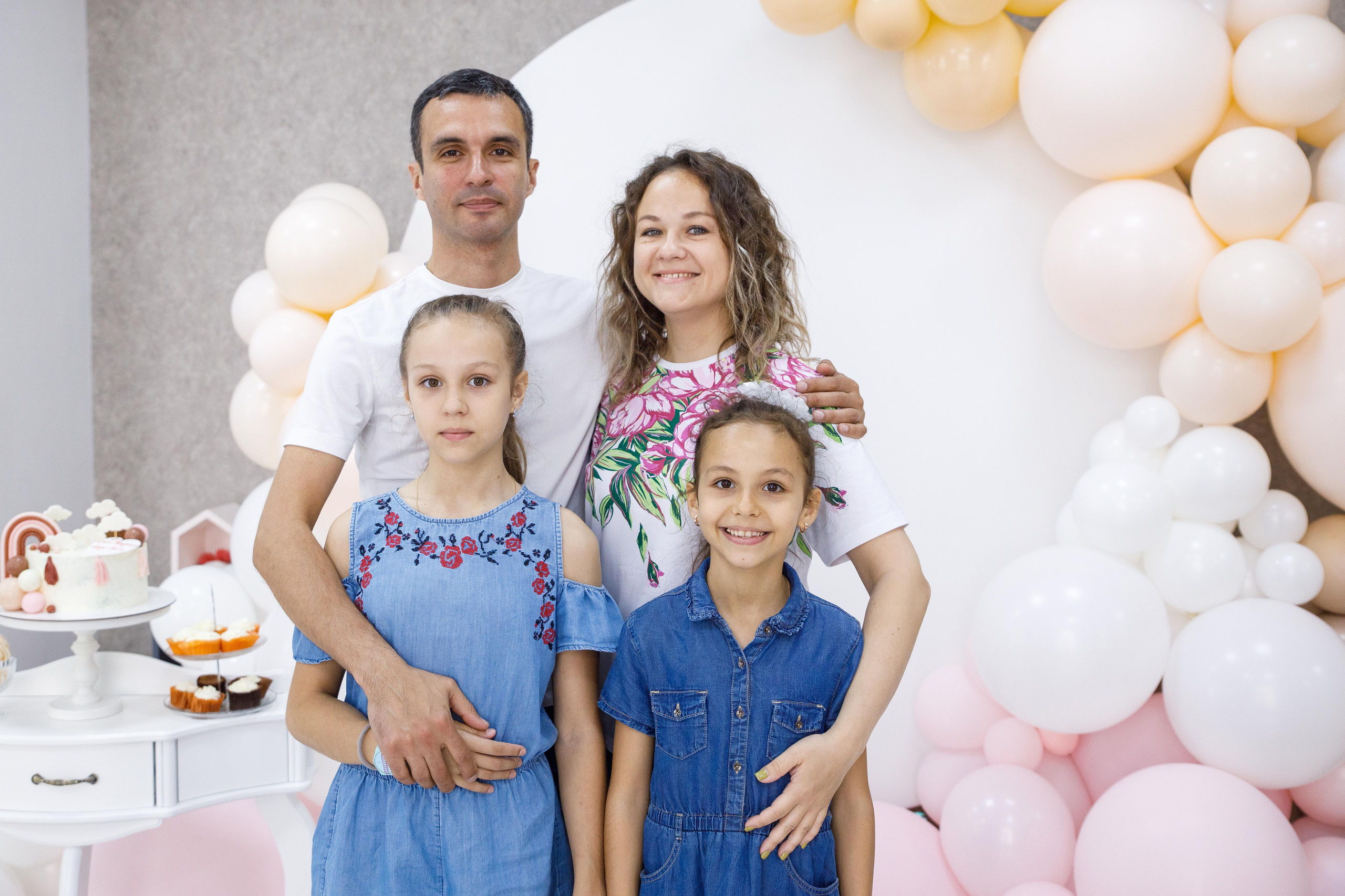 ДР Лизы и Таси. Домик в облаках. Фотограф Андрей Баксов