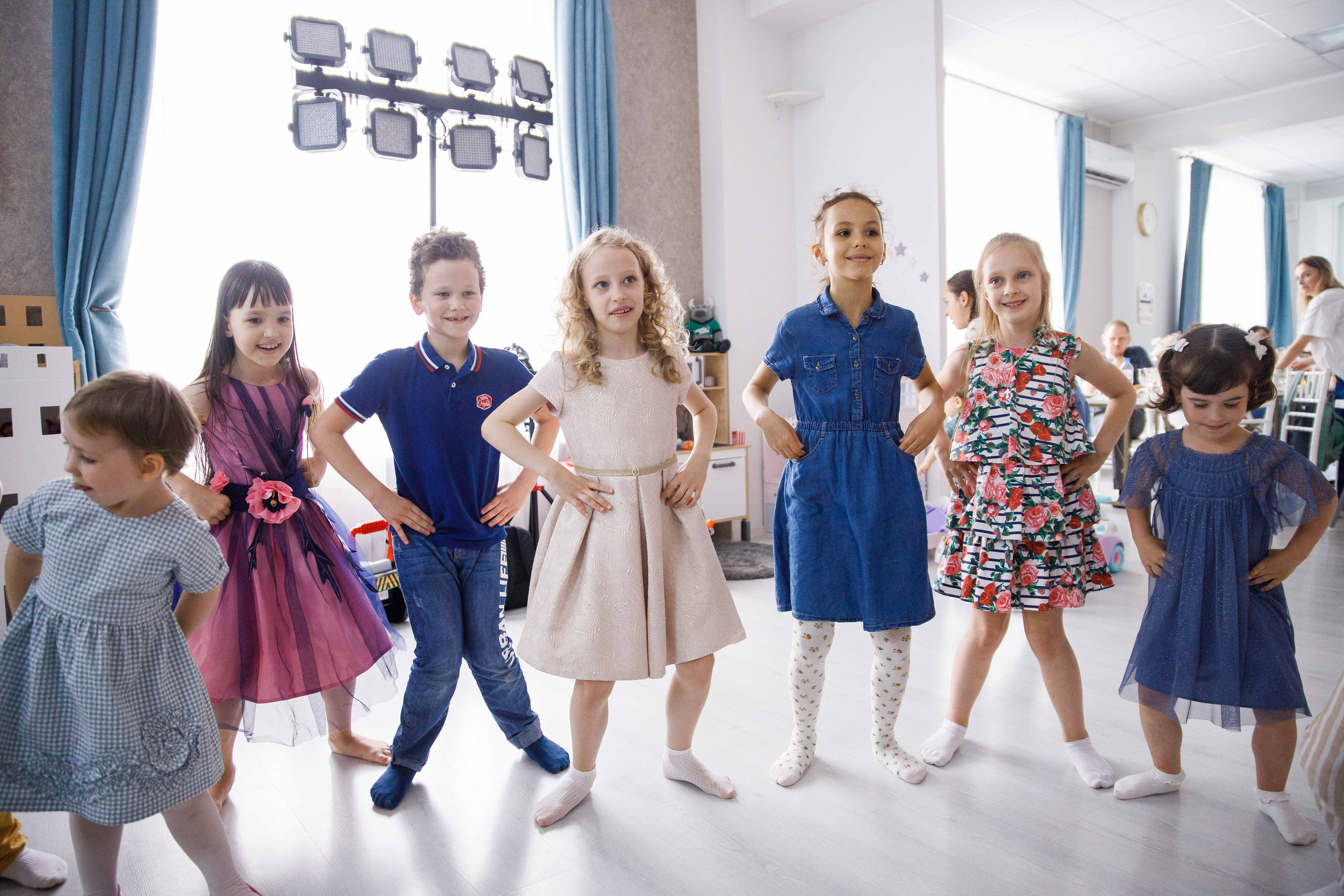 ДР Лизы и Таси. Домик в облаках. Фотограф Андрей Баксов