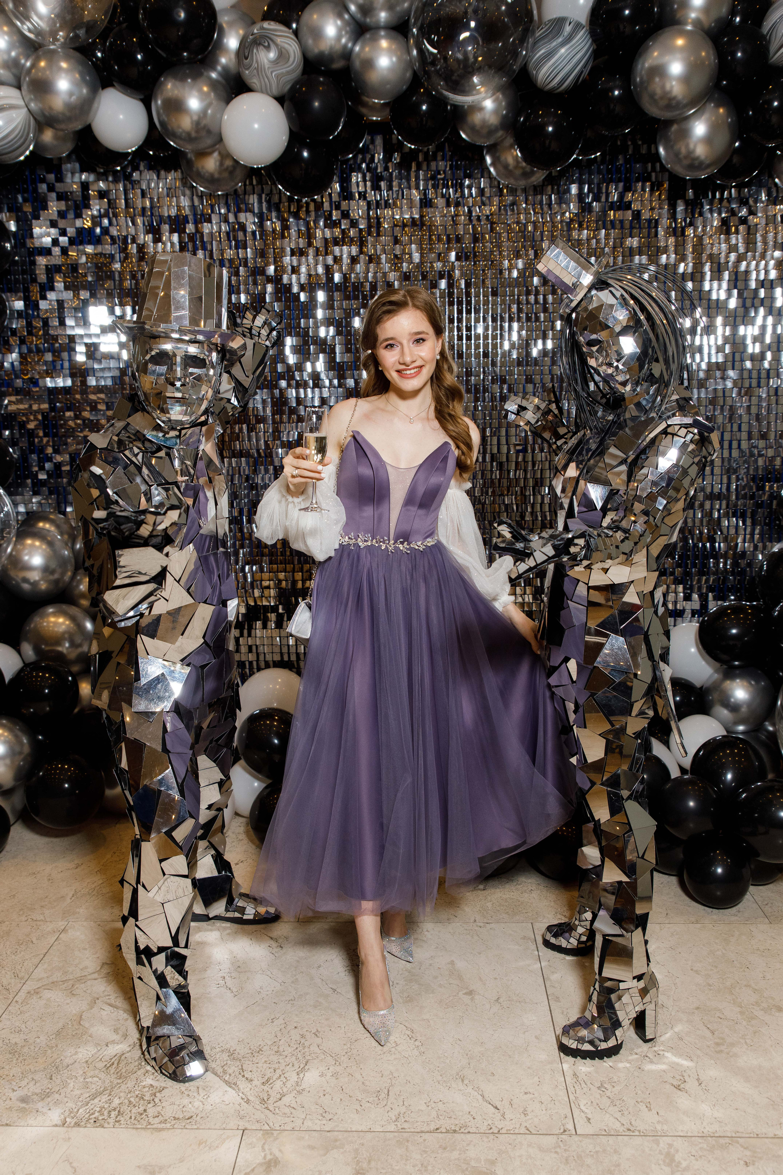 Выпускной Алёны. 11 класс. Галич Хол. Фотограф Андрей Баксов