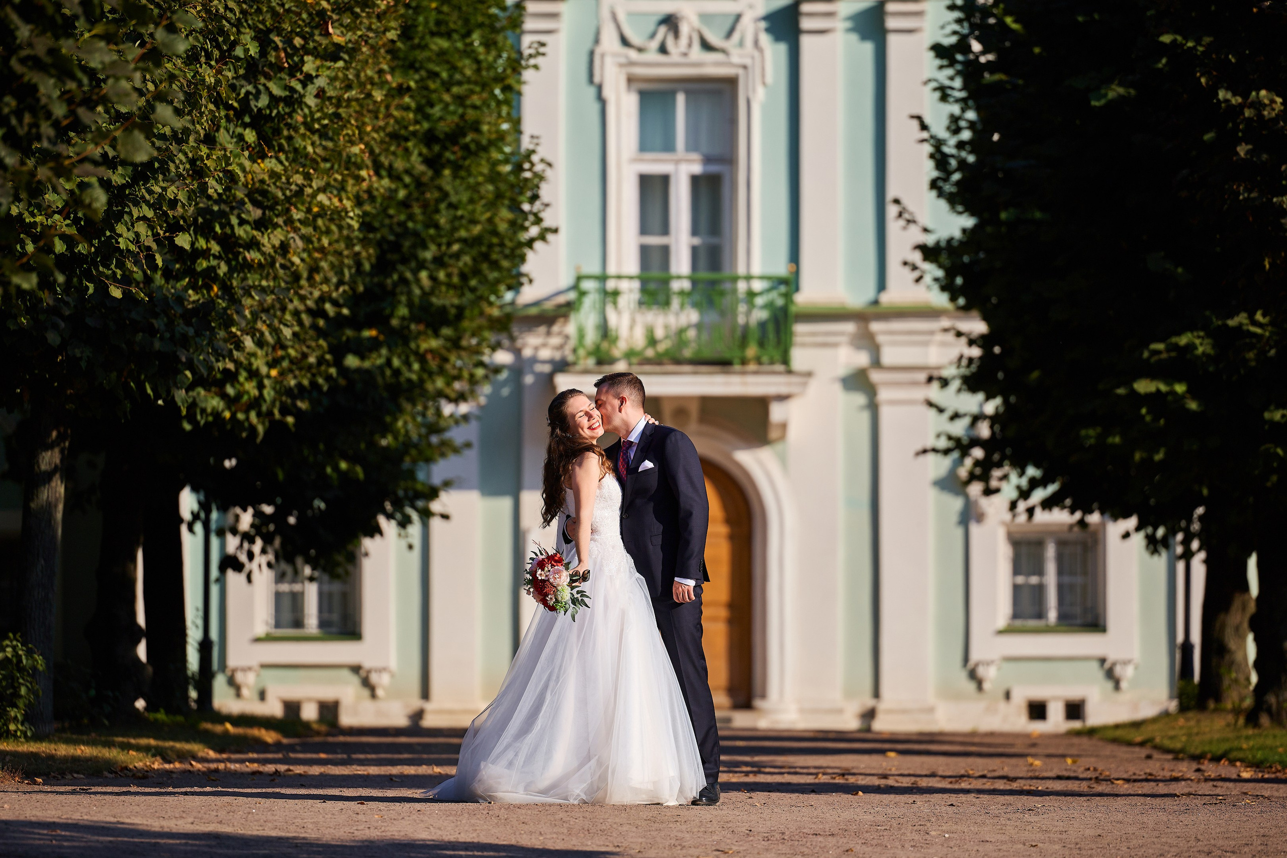 Свадебная фотосессия в Кусково. Свадебный фотограф Сергей Колбинский