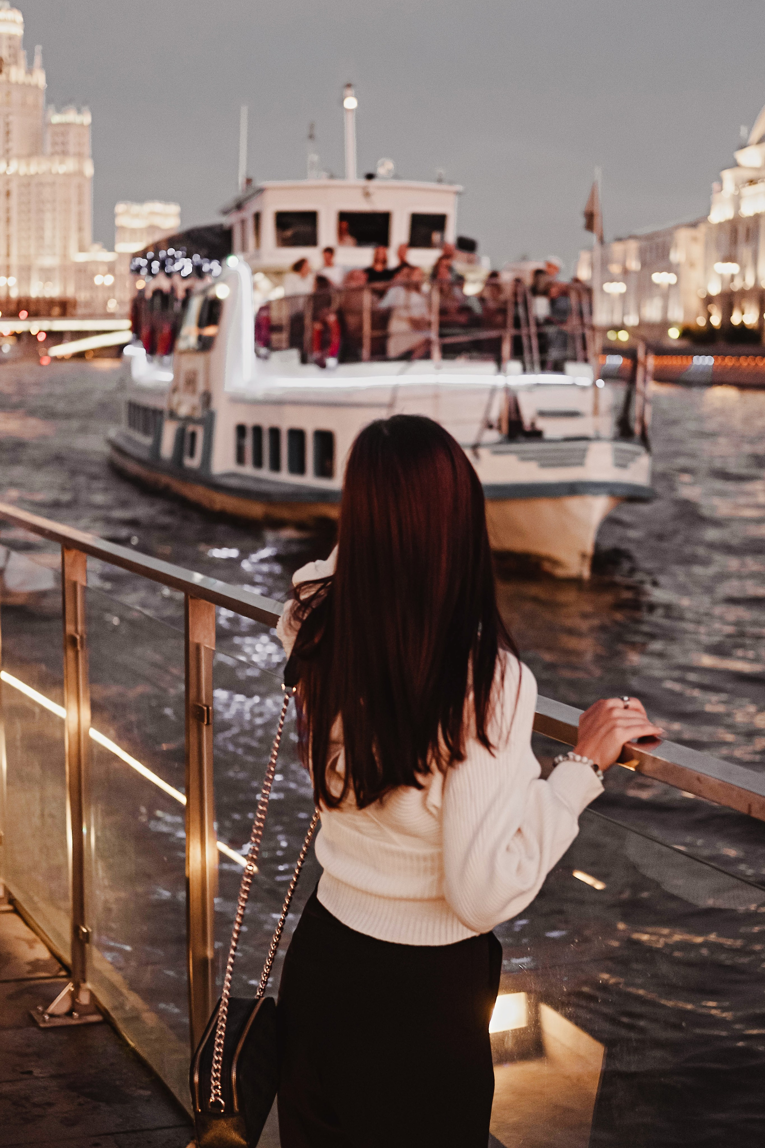 Прогулка по вечерней Москве. Свадебный и семейный фотограф в Новосибирске, Санкт-Петербурге, Москве