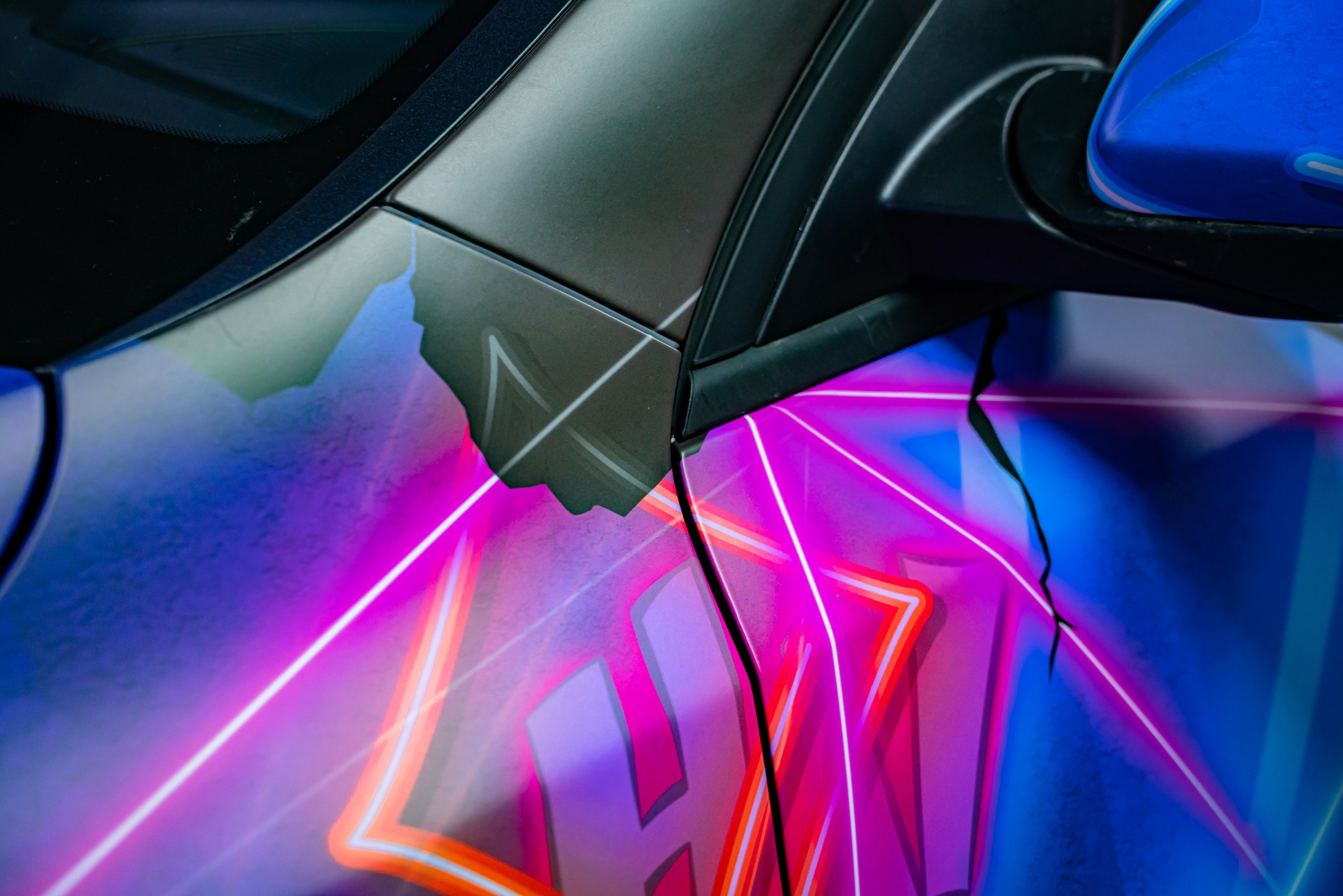 Винилография на KIA Ceed SW. Студия дизайна и оклейки авто Barmaley Design