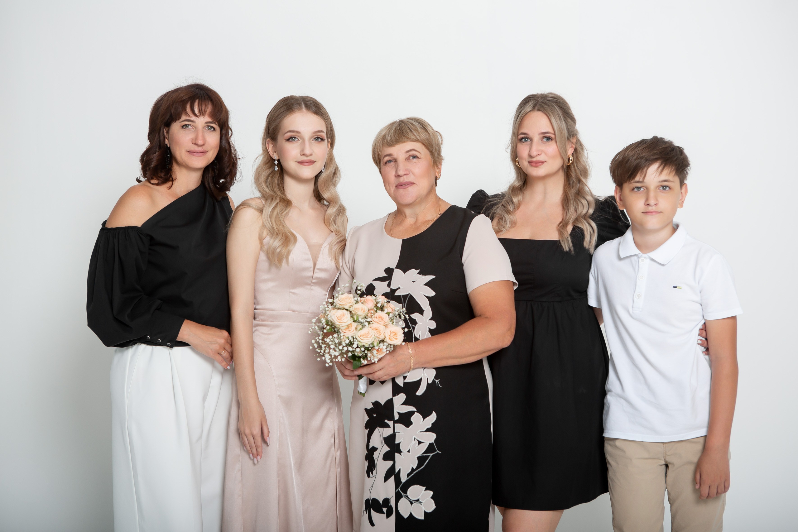 Выпускной девушки. Фотографии её и членов семьи. Свадебный и портретный Фотограф в Липецке Дмитрий Котюков