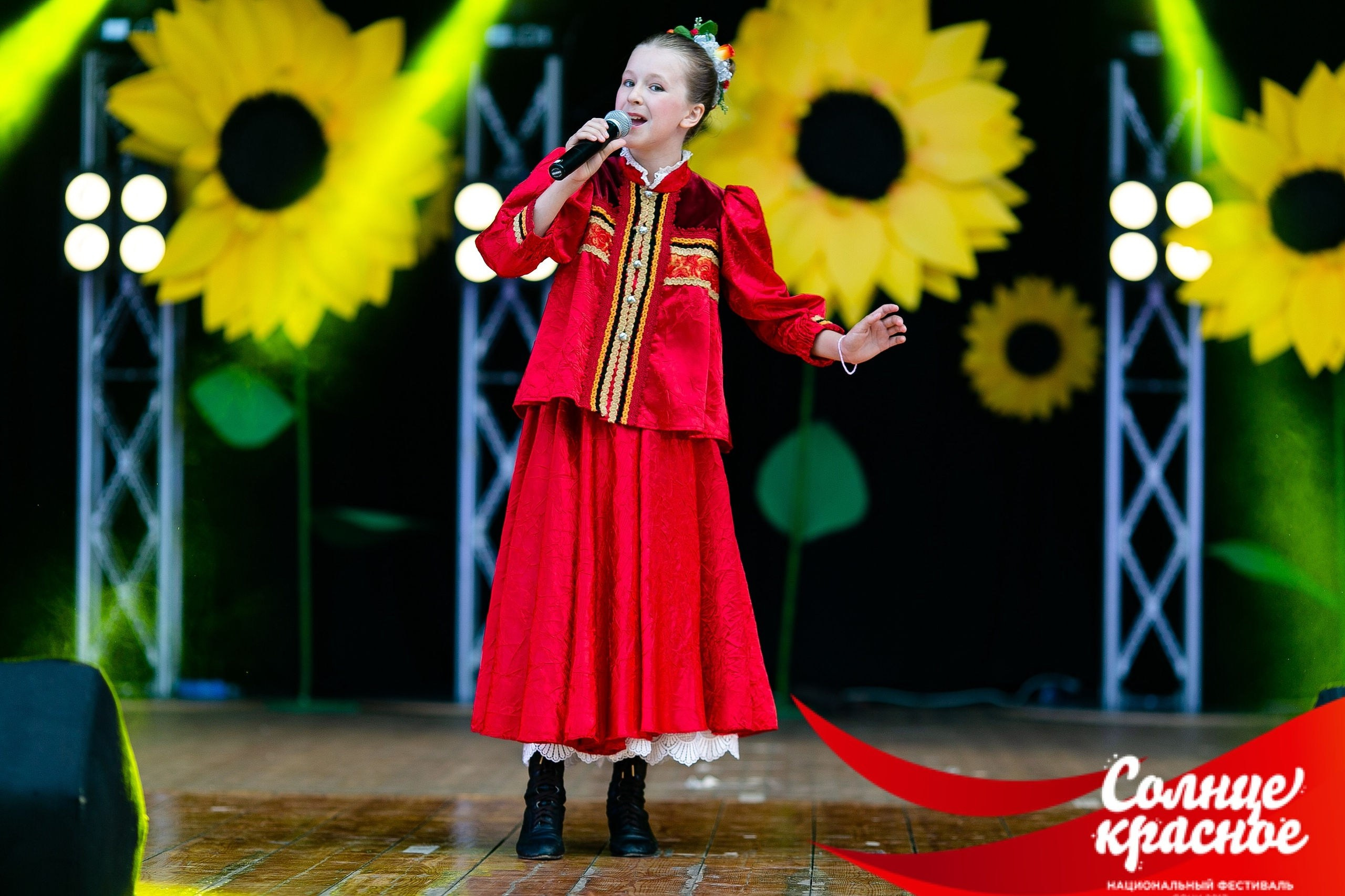 Репортажная фотосъемка детских музыкально-танцевальных фестивалей. Репортажный фотограф | Роза Хутор Красная Поляна Сочи Сириус