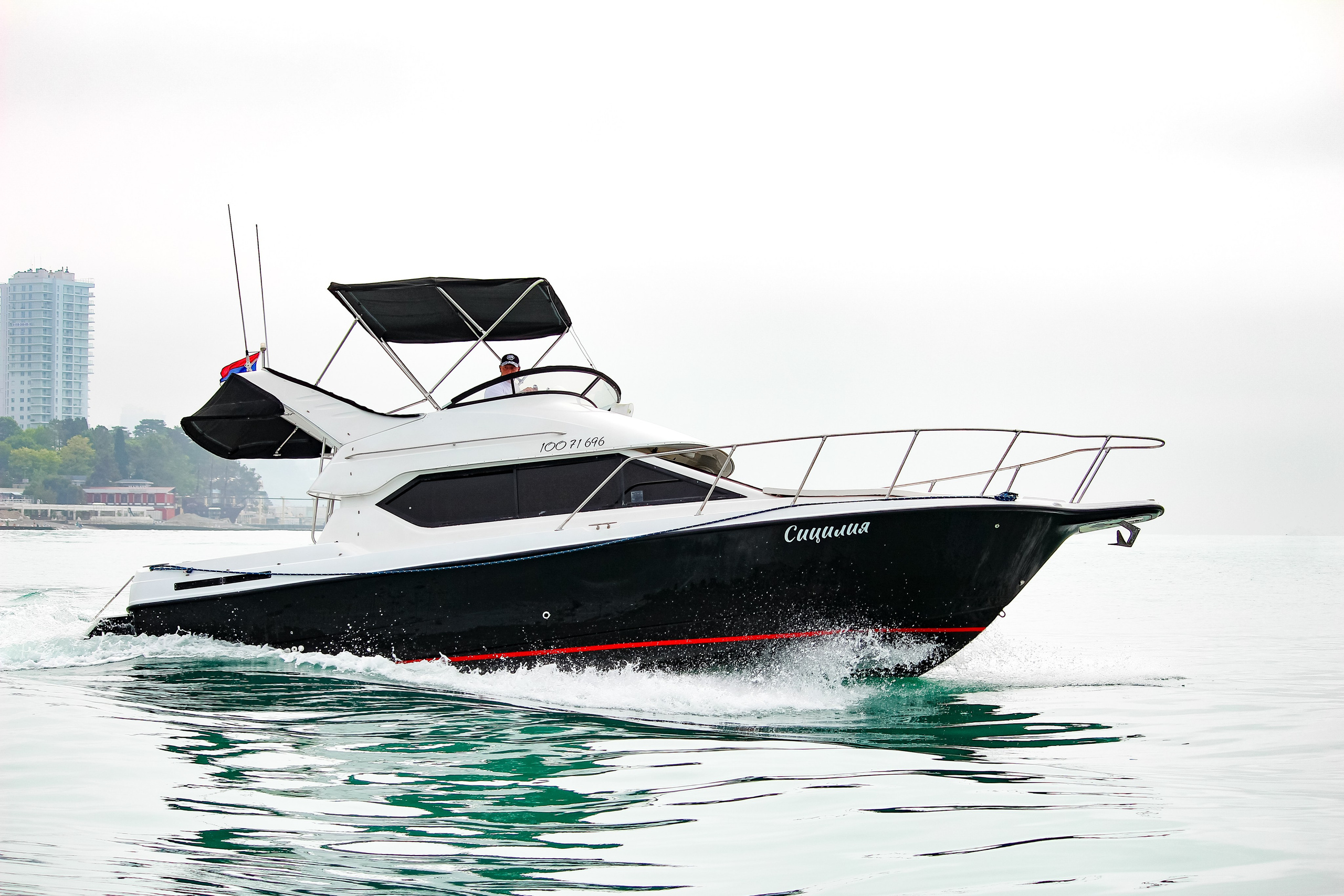 ДВУХПАЛУБНЫЕ ЯХТЫ В СОЧИ. Аренда Яхт в Сочи от Эконом до Премиум Класса