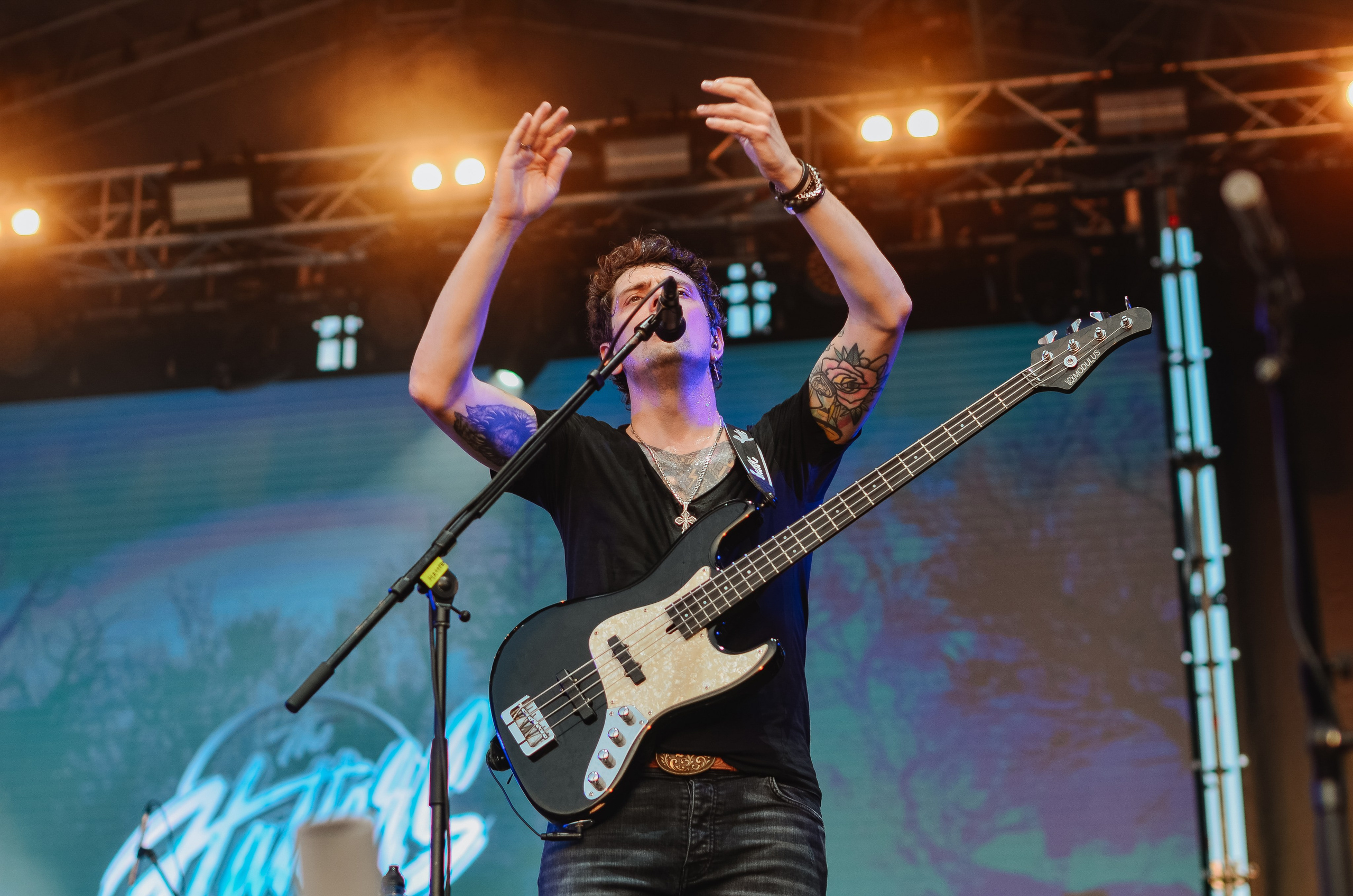 Концерт The Hatters на фестивале «Грань» в Барнауле. Денисова Аля — фотограф для парных съемок и индивидуальных историй в Барнауле