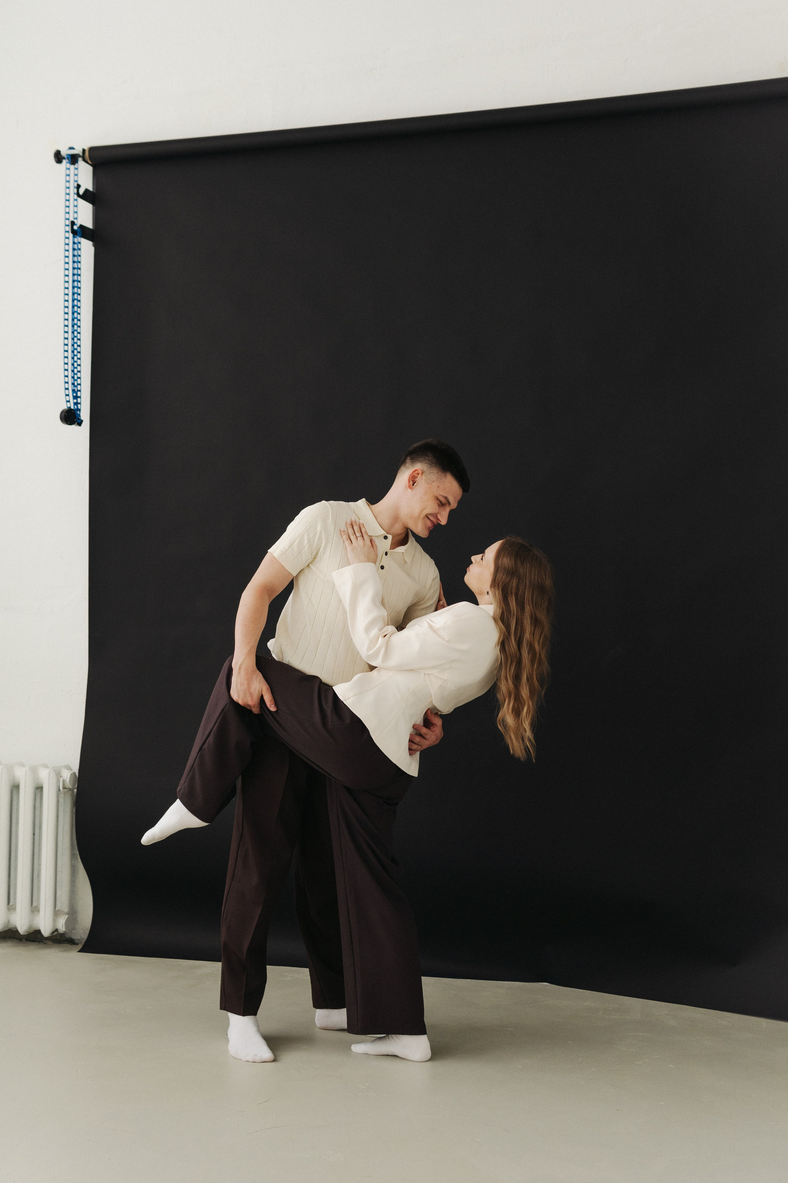 Danila & Olesya. Я — Алёна и я фотографирую красиво (е)