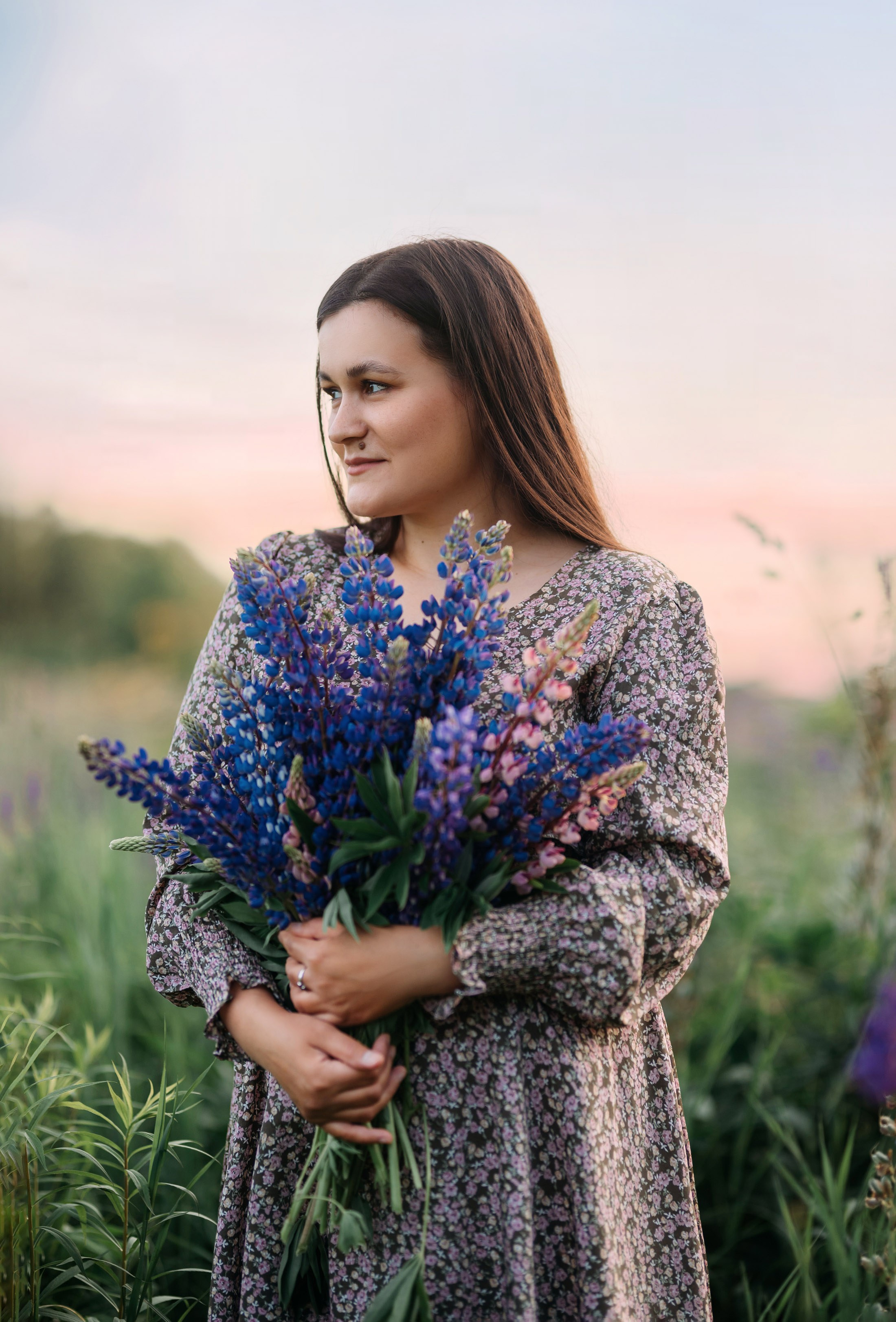Анна в люпинах. Свадебный и семейный фотограф в Туле Ксения Сильвер