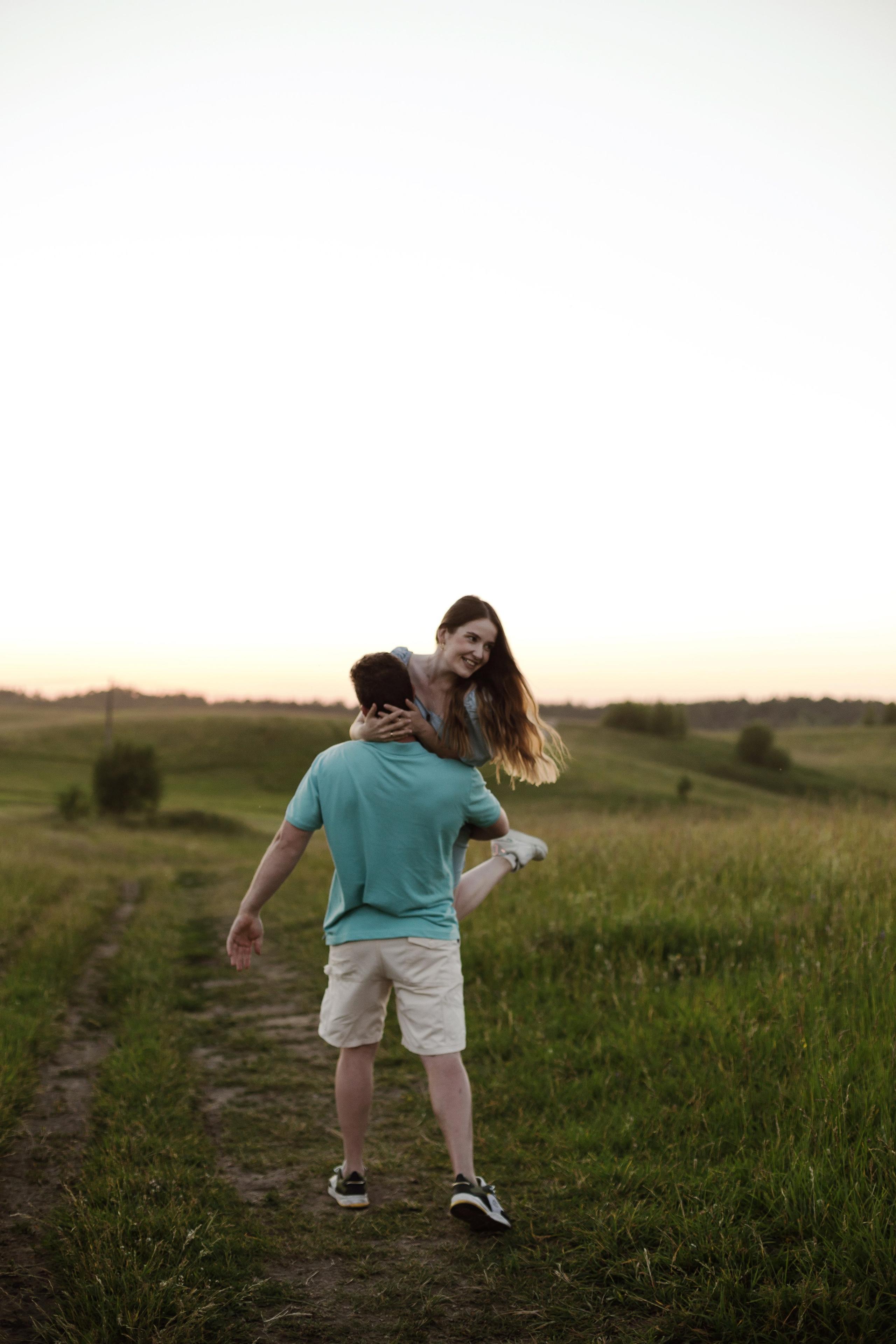 Колтушские высоты — Марина и Сергей. Портретный фотограф в Санкт-Петербурге Элина Ситникова