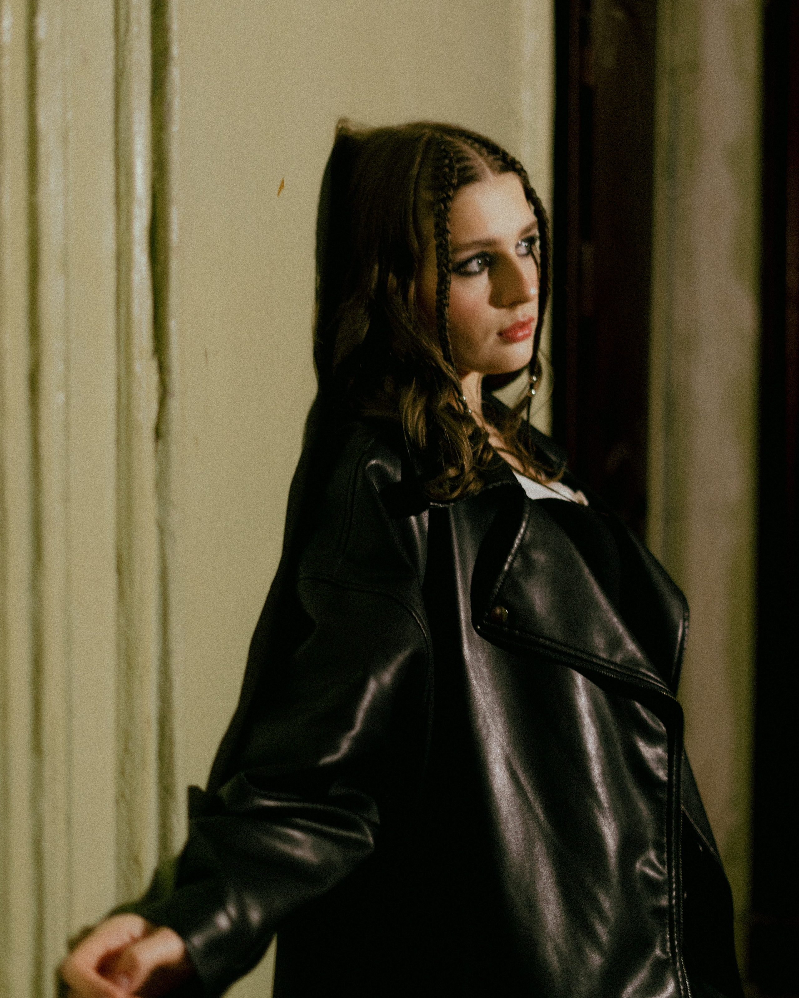 Photoshoot for girl in paradnaya of Benua house. Katya Che | Photographer | Beograd