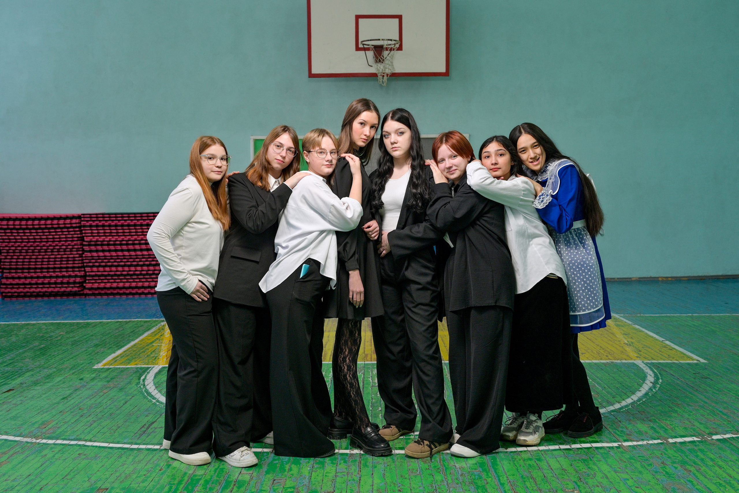 Фото из студии в Омске. Фото и видеосъемка в Омске | Выпускные альбомы