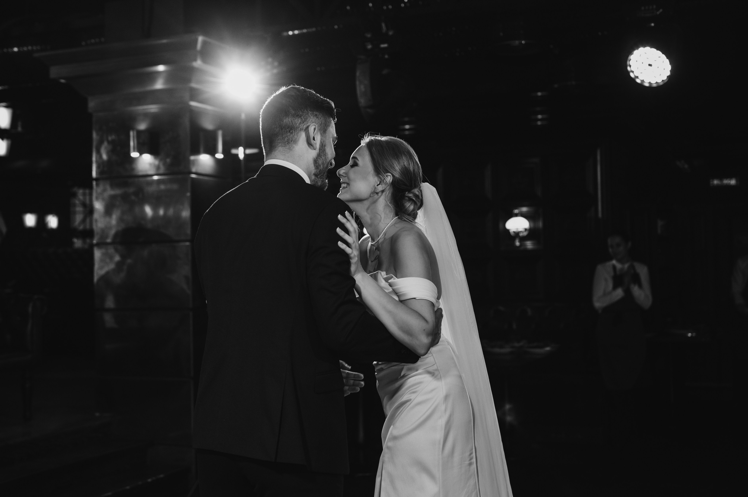 Даниил и Валерия. Черная утка. Полный день. Фотограф Екатерина Бочарникова