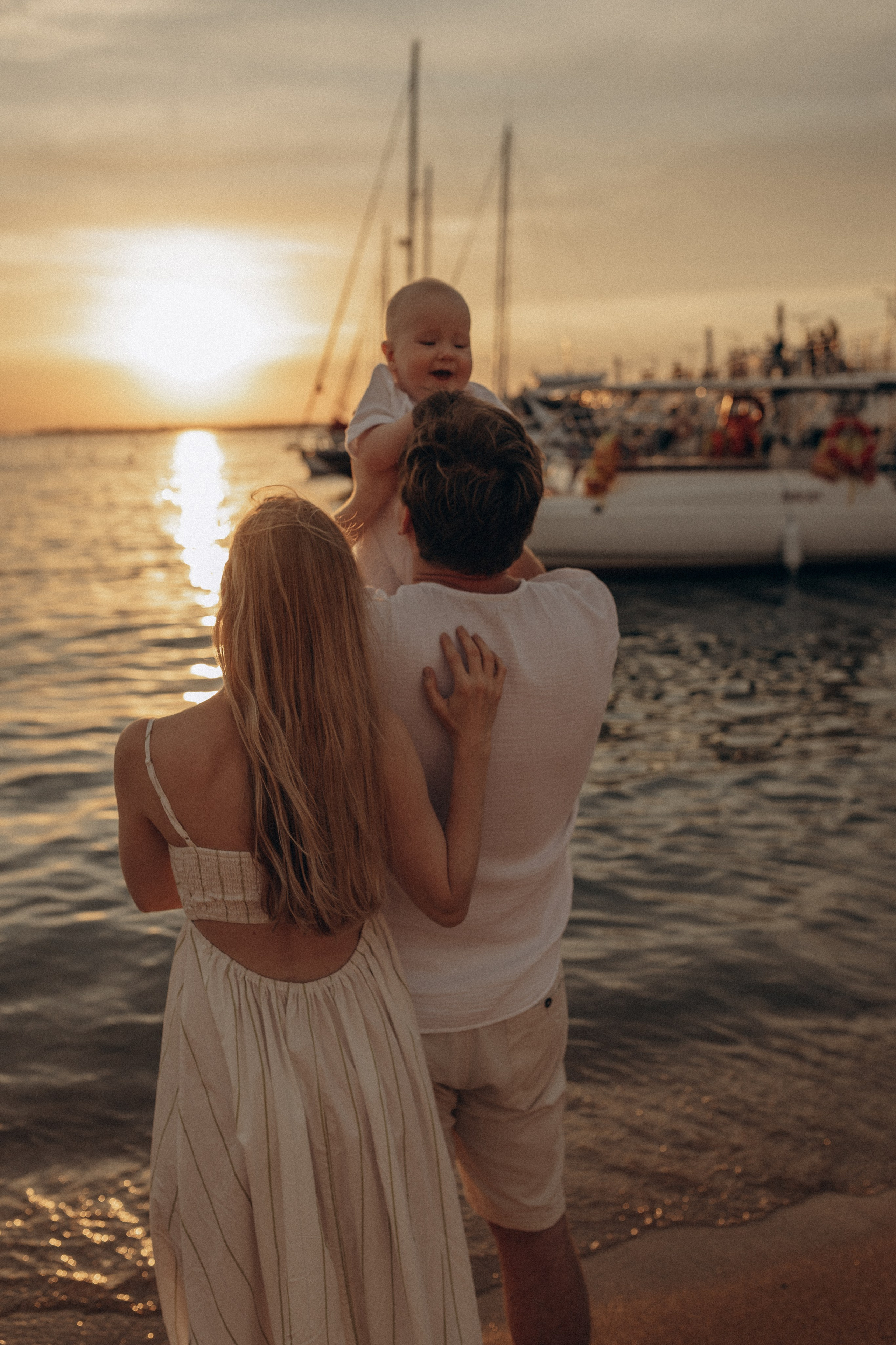 Антон Таня и Даня. Семейный фотограф в Новороссийске и Анапе Александра Яковлева