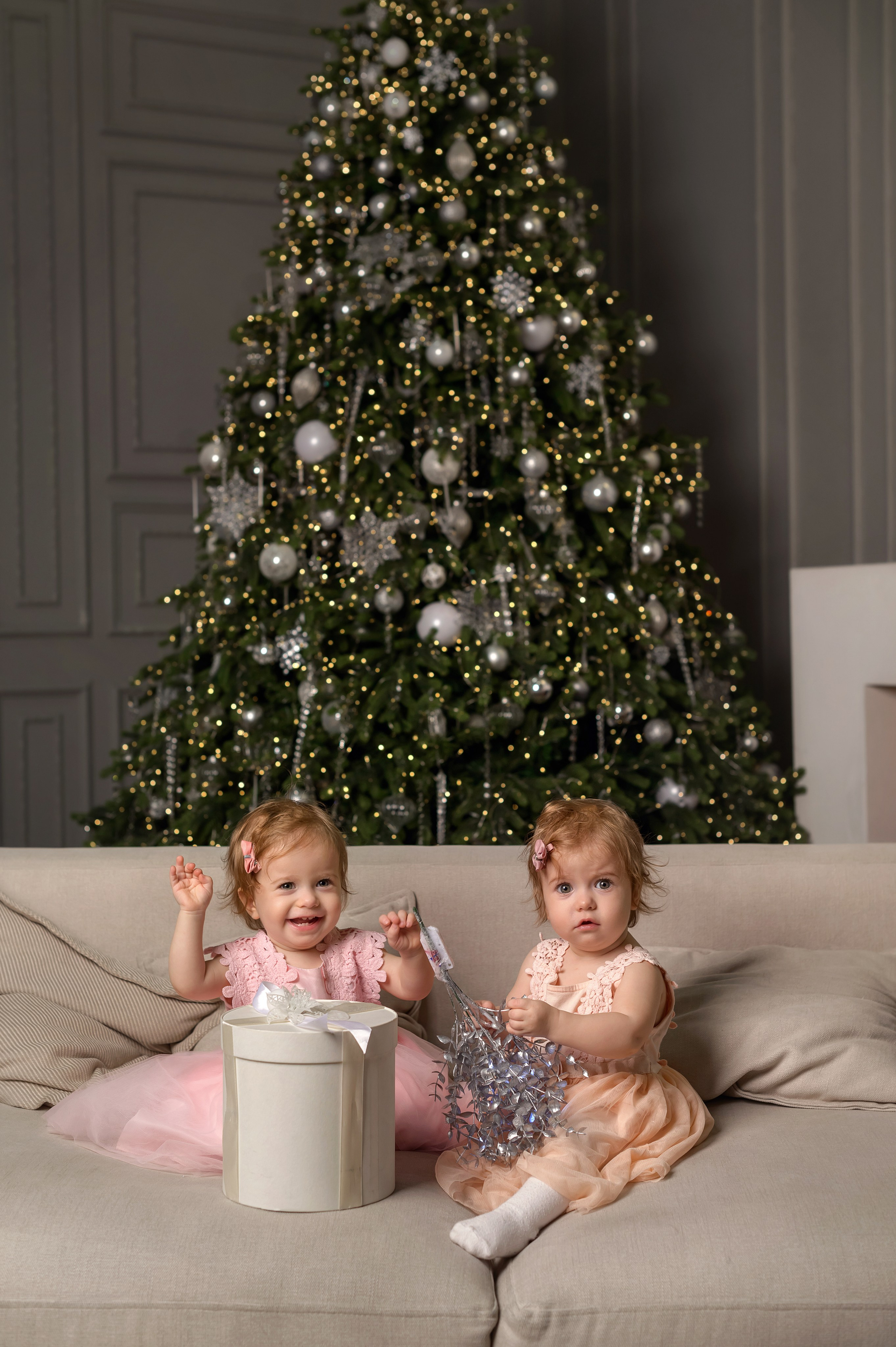 Новогодние студийные. Фотограф на Крещение в Санкт-Петербурге