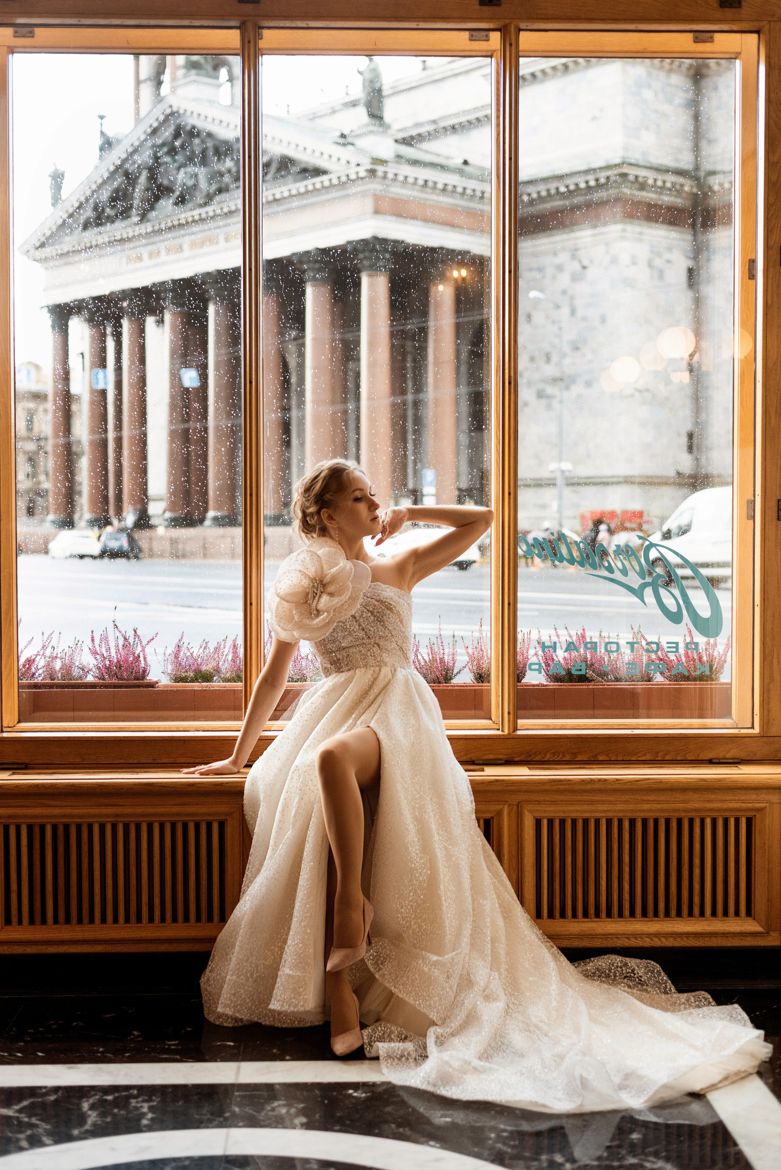 Крытые локации для свадебной фотосессии в Санкт-Петербруге. Свадебный и семейный фотограф в СПб Валерия Фомичева