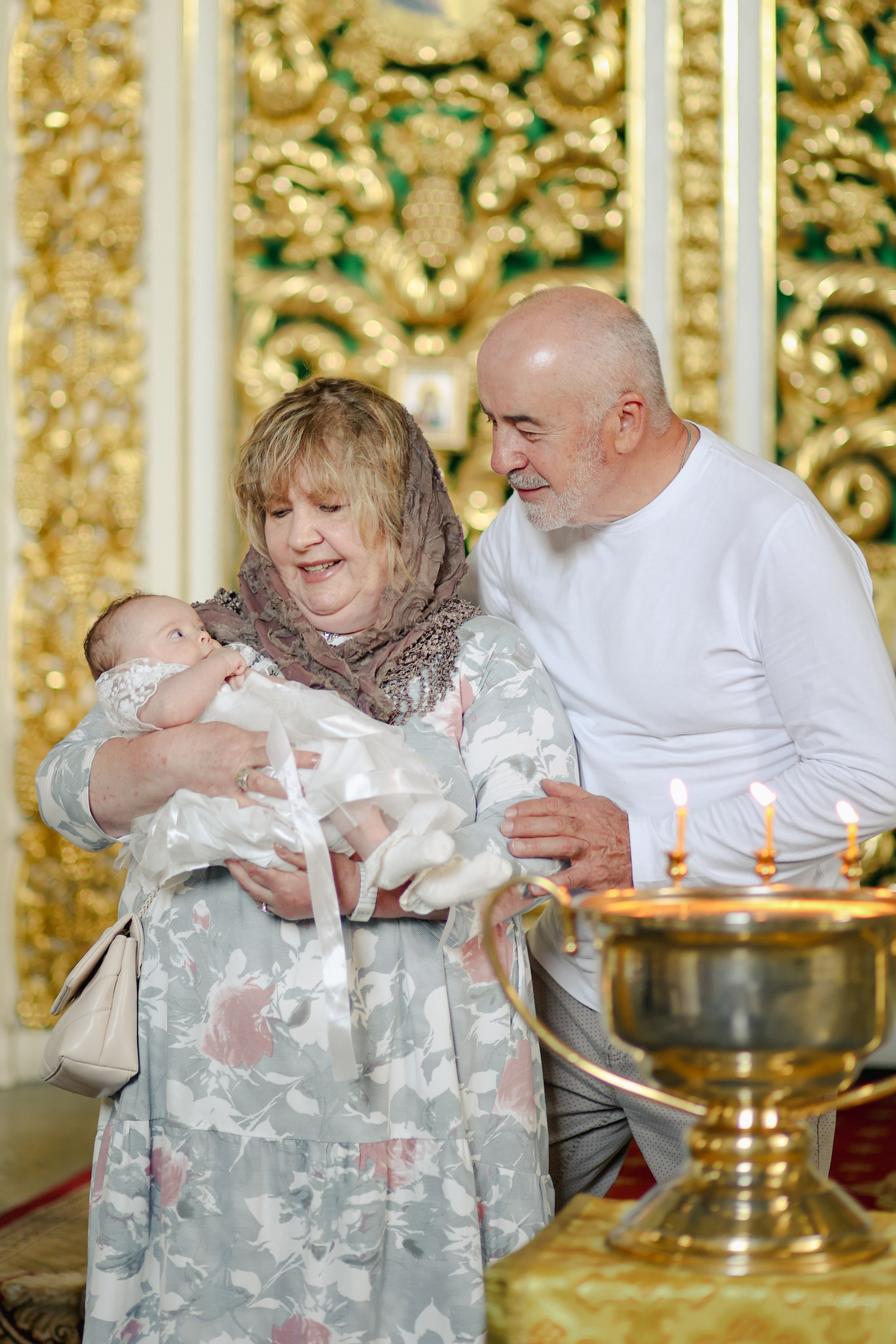 Крещение Софии. Репортажный и портретный фотограф в Санктпетербурге. Видиосъемка мероприятий в Санкт-Петербурге