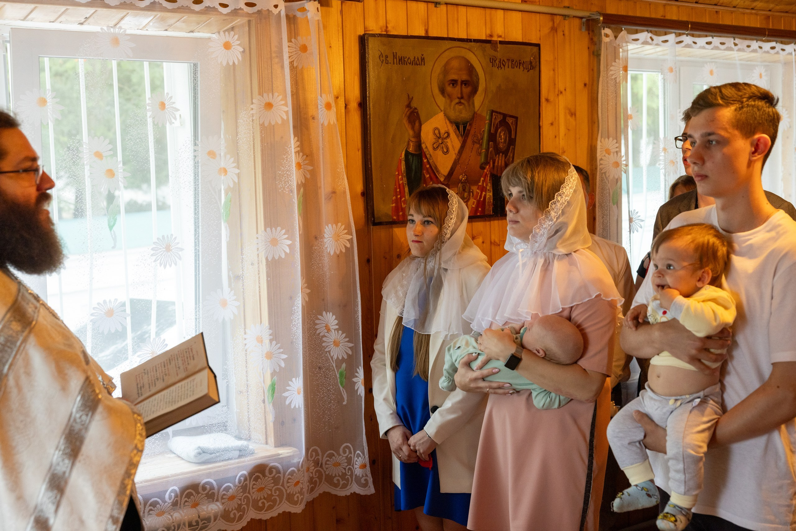 Образец репортажа крещения оригиналы, без искажений, без вспышки, светосильная оптика!. Фотограф в Туле Крупский АнДРей. Фотостудия «КАДР71» в Туле