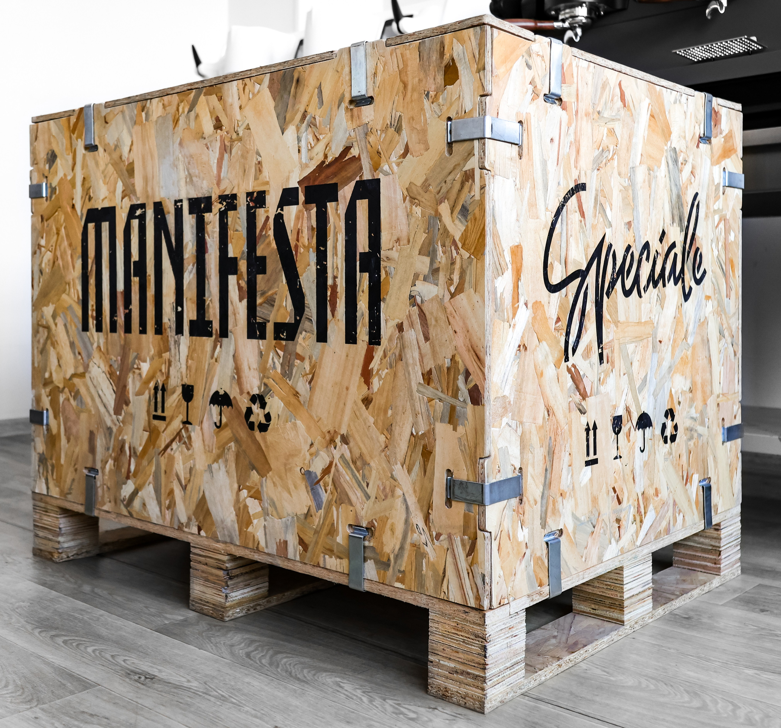 MANIFESTA SPECIALE FOR MARKETPLACE. Mixturecaptures