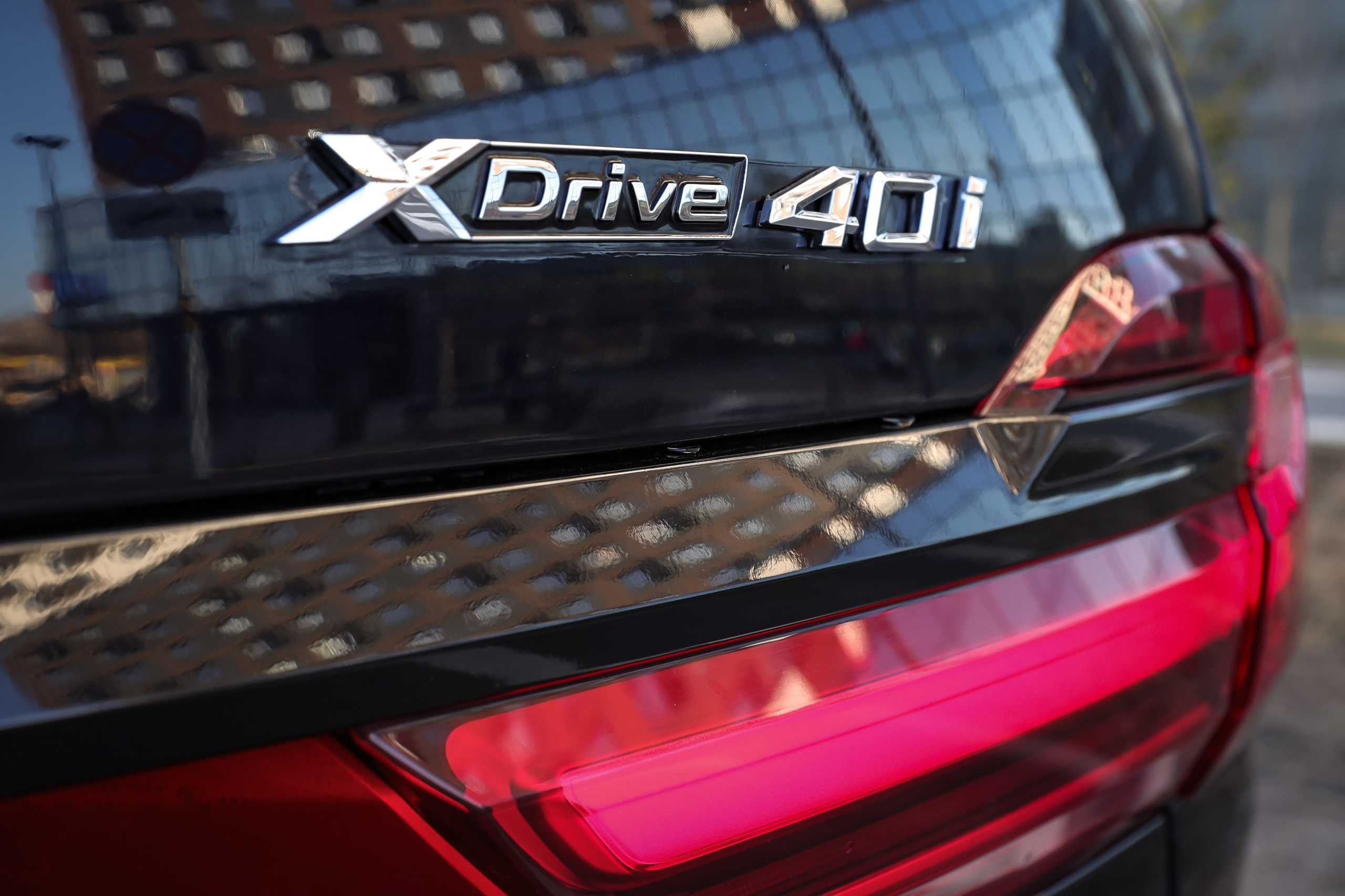 2020 BMW X7 XDrive 40i. Mixturecaptures