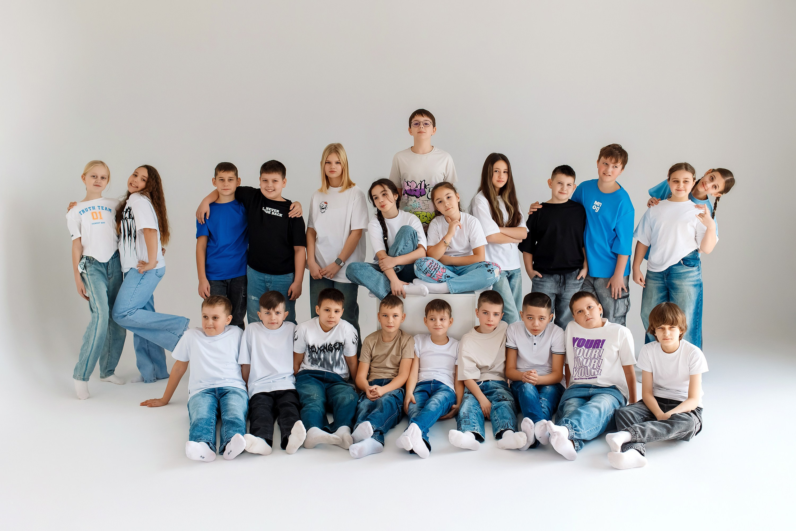 4 класс съемка в фотостудии. Фотограф Любовь Корниенко, Примоский край