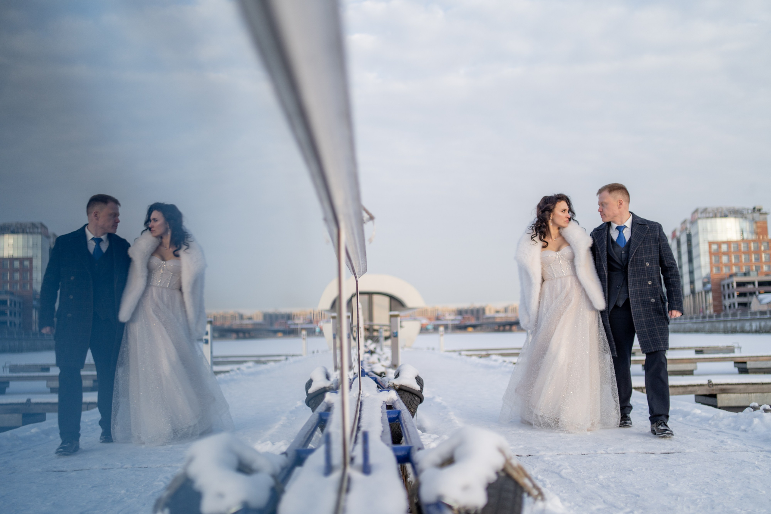 Свадебная съемка зимой в Санкт-Петербурге. Свадебный фотограф Александр Невский в Санкт-Петербурге