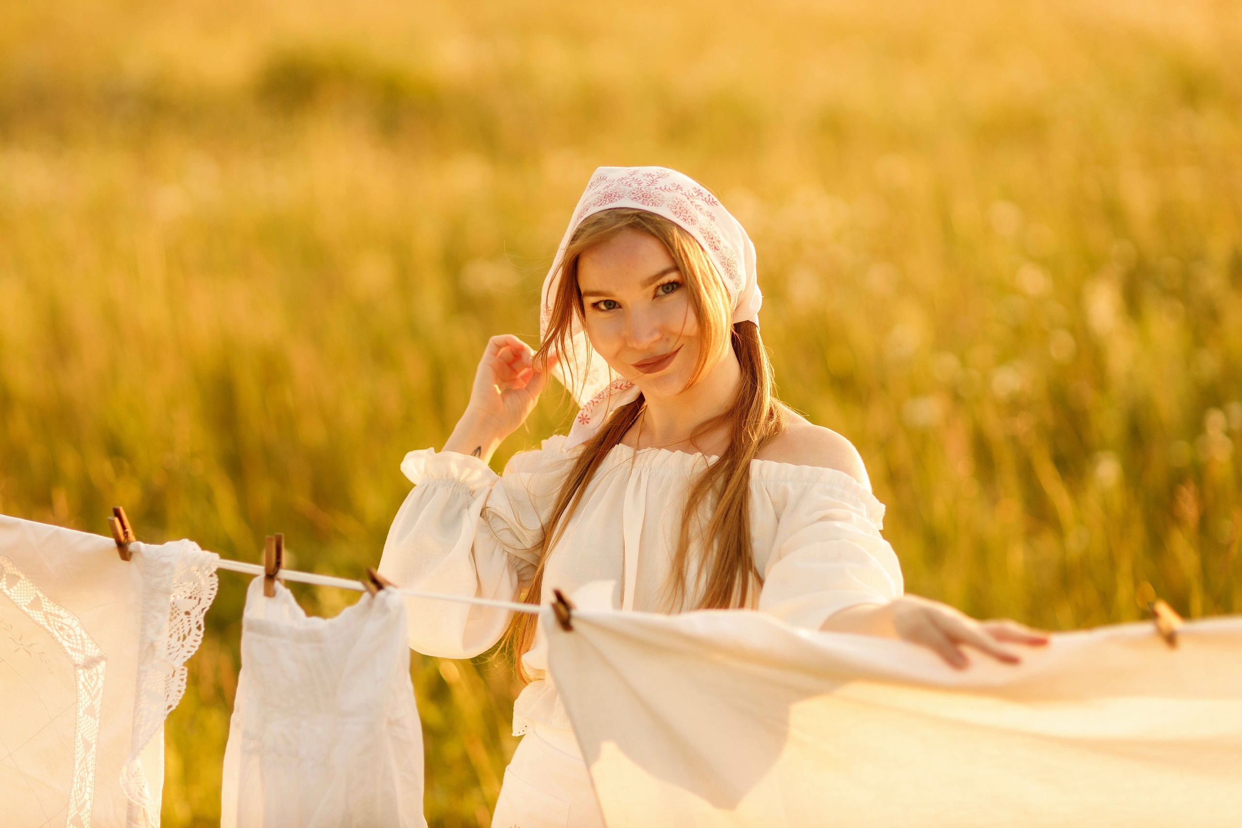 Тематическая фотосессия «Стирка» с Ларисой совместно с Ириной Павловой. Портретный и репортажный фотограф в Чебоксарах Андриян Чаркин