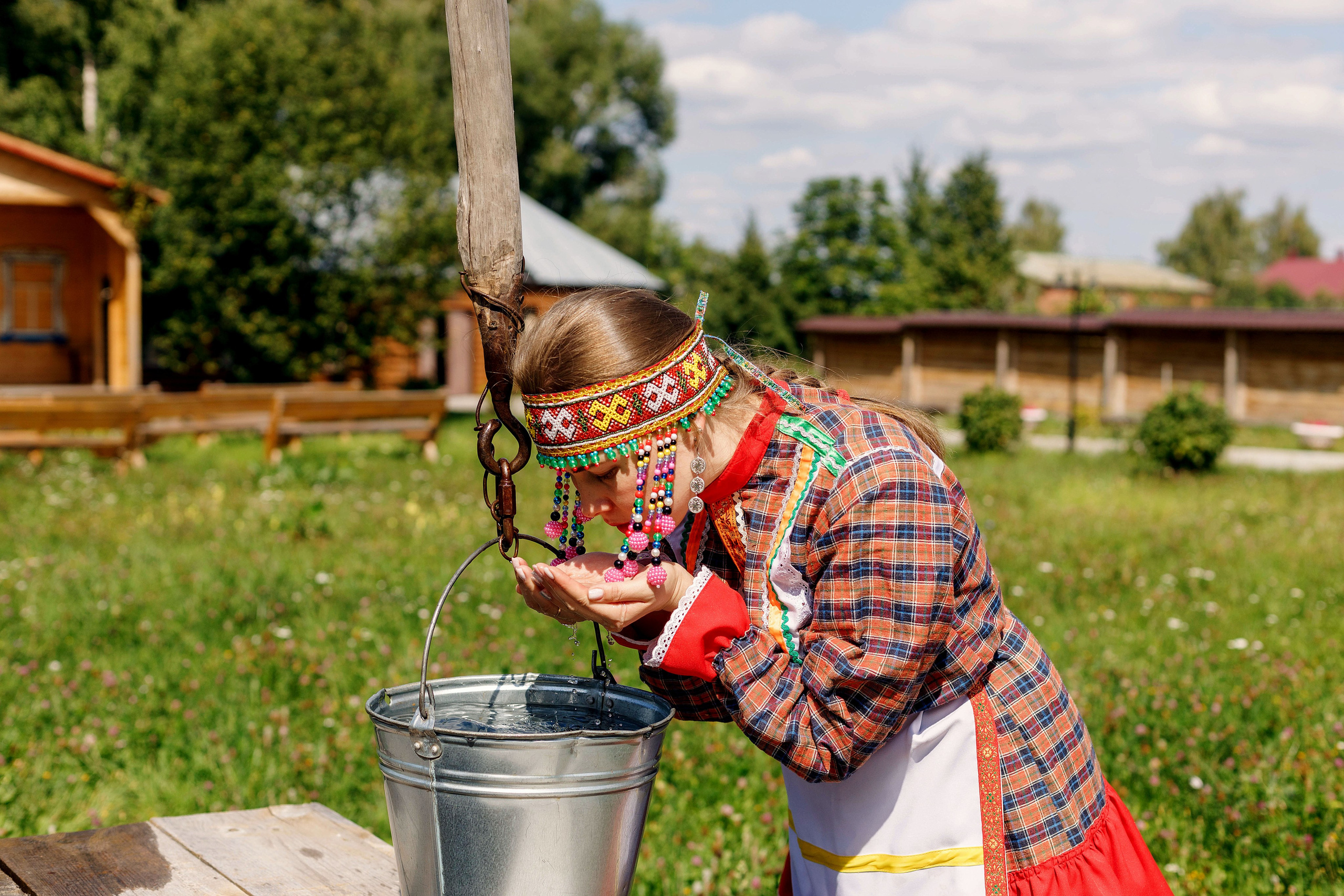 Фотосессия с Екатериной Анисимовой в Ибресинском этнографическом музее. Портретный и репортажный фотограф в Чебоксарах Андриян Чаркин