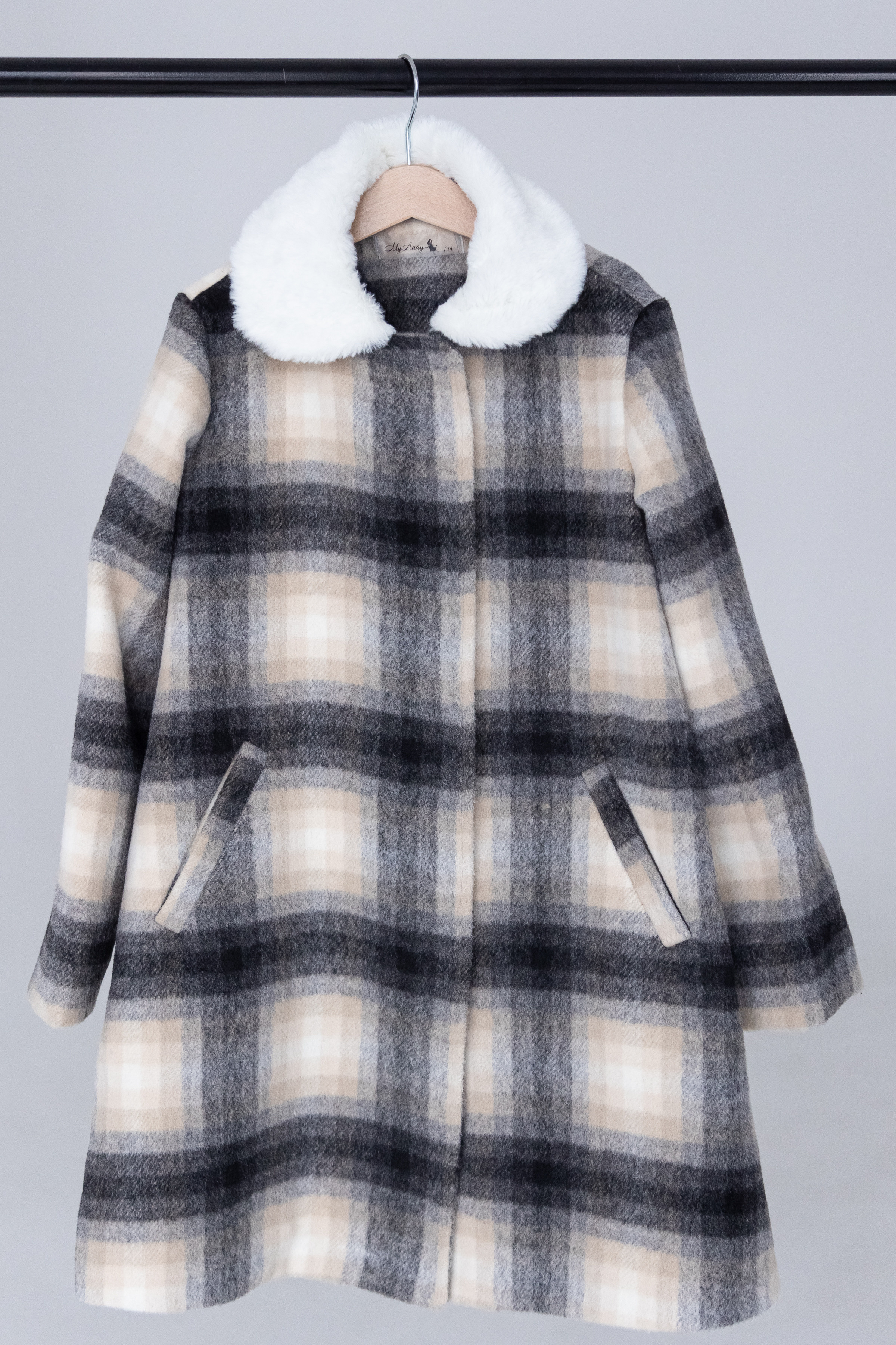 Контент съемка детская одежа Томский бренд MyAnya. Фотограф в Томске Юлия Постнова