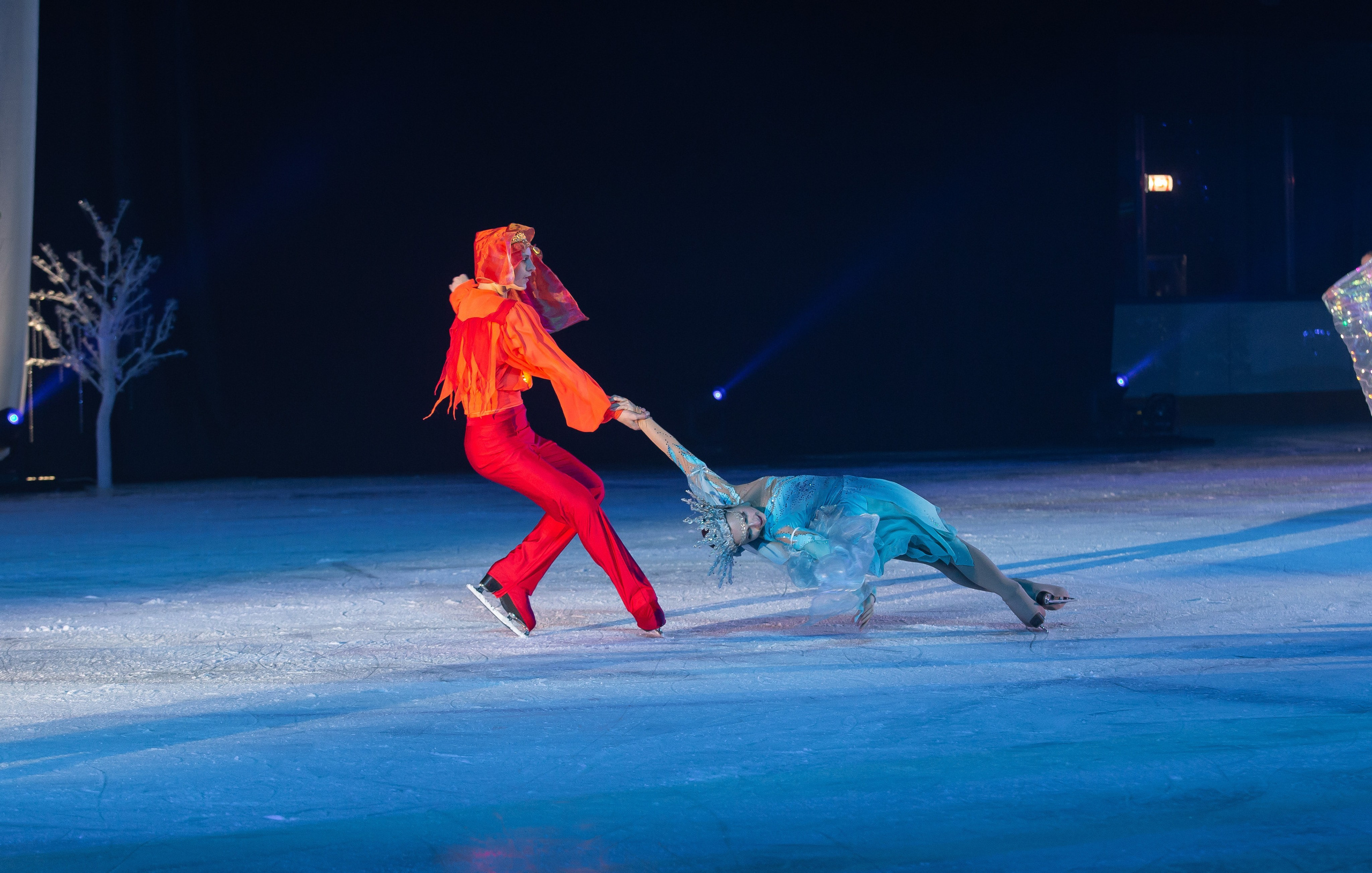Сказочное ледовое шоу Конек Горбунок. Детский театр на льду АЛЕКО