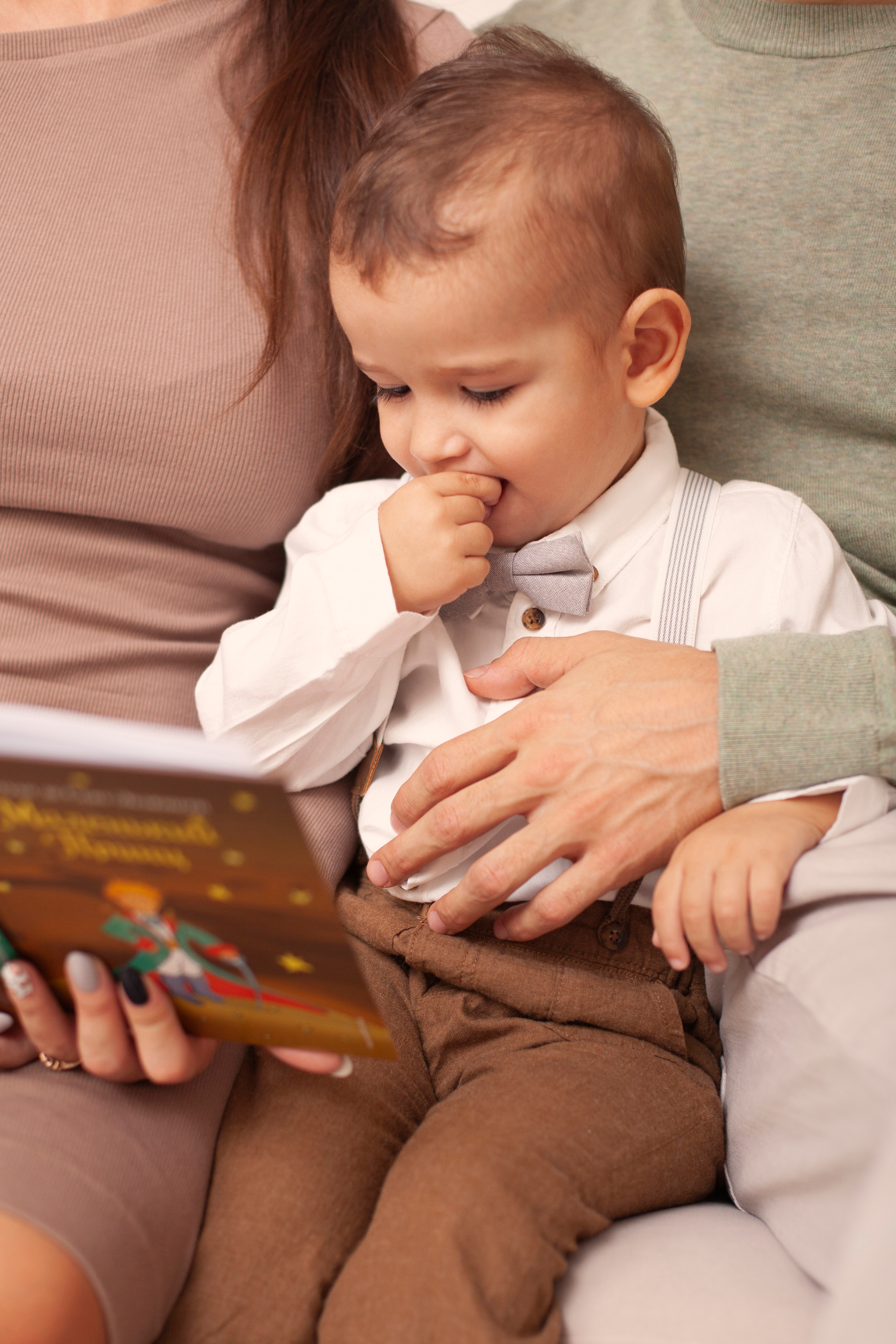 Новогодняя фотосессия семьи с студии. Контент фотограф в Москве и области Елена Кулакова