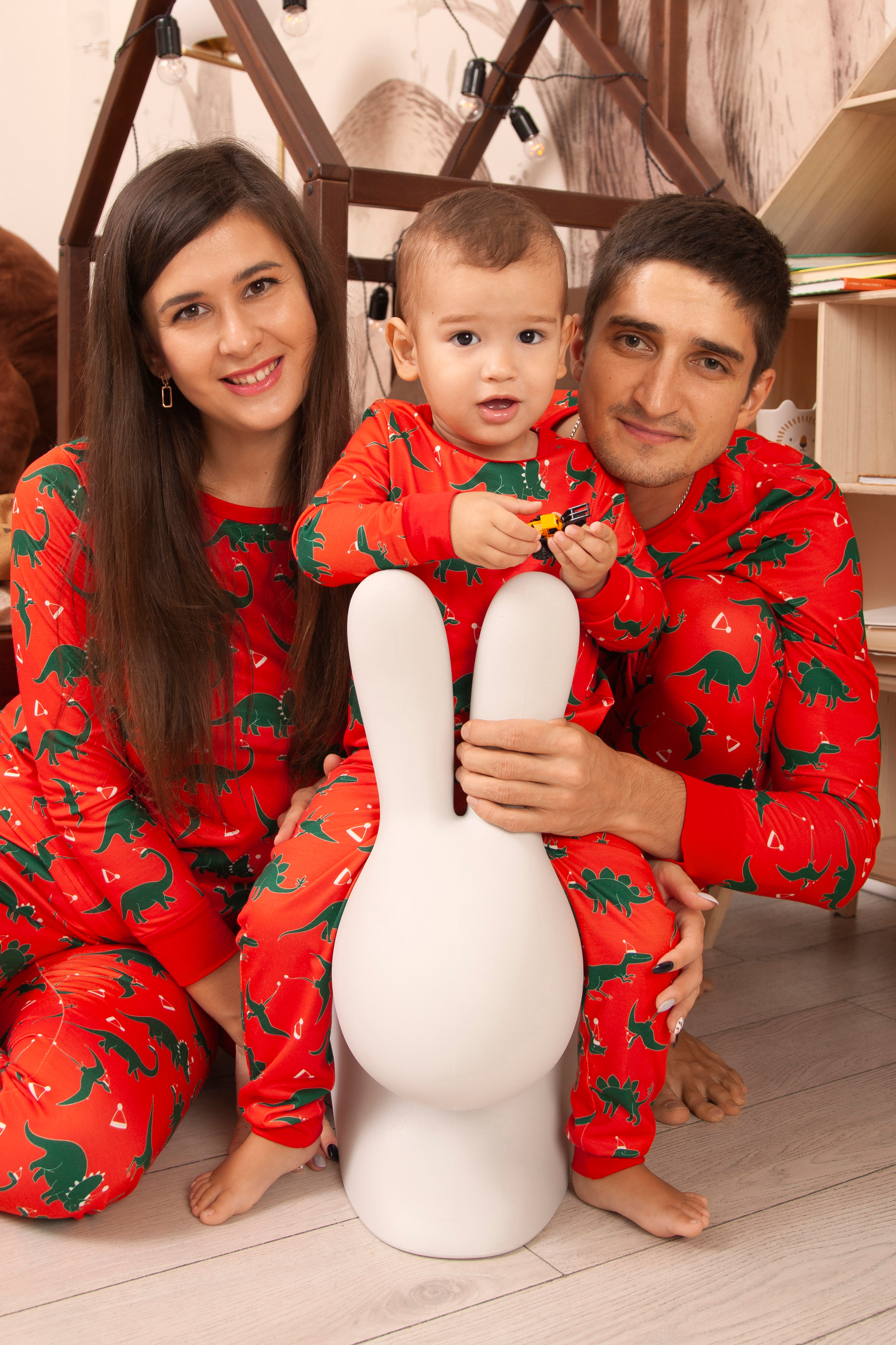 Новогодняя фотосессия семьи с студии. Контент фотограф в Москве и области Елена Кулакова