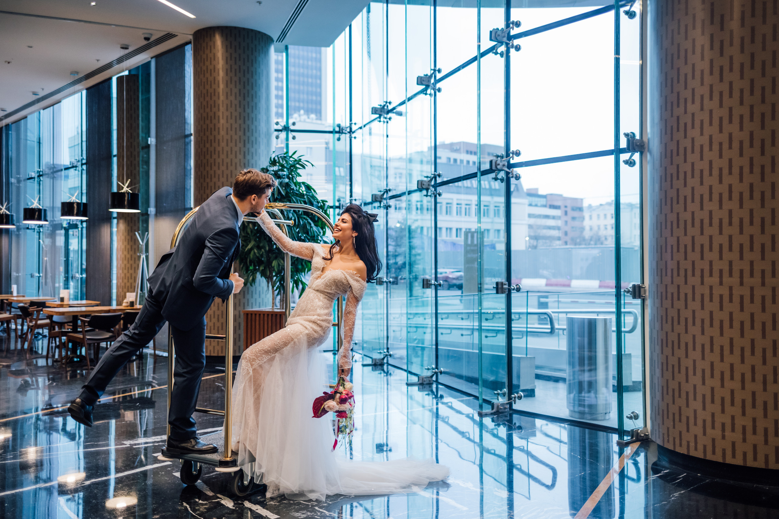 Тая и Сергей. Radisson Blu Olympiyskiy. Свадебный и семейный фотограф в Москве Евгения Лисина