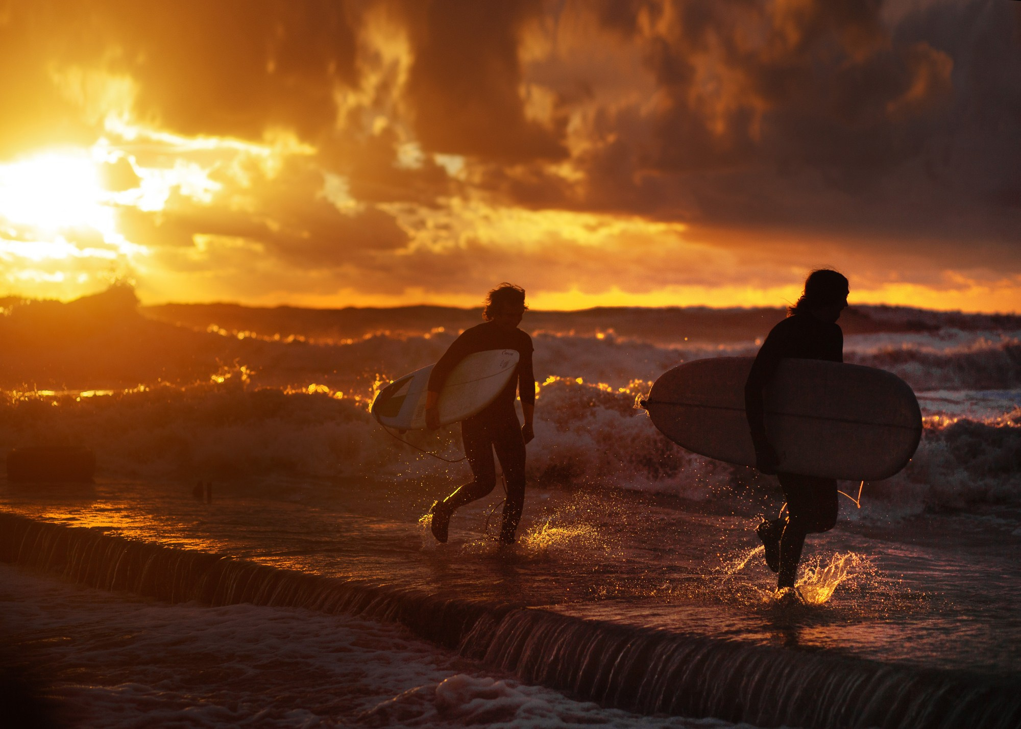 Море и серферы. Репортажный и постановочный Наталья Санникова