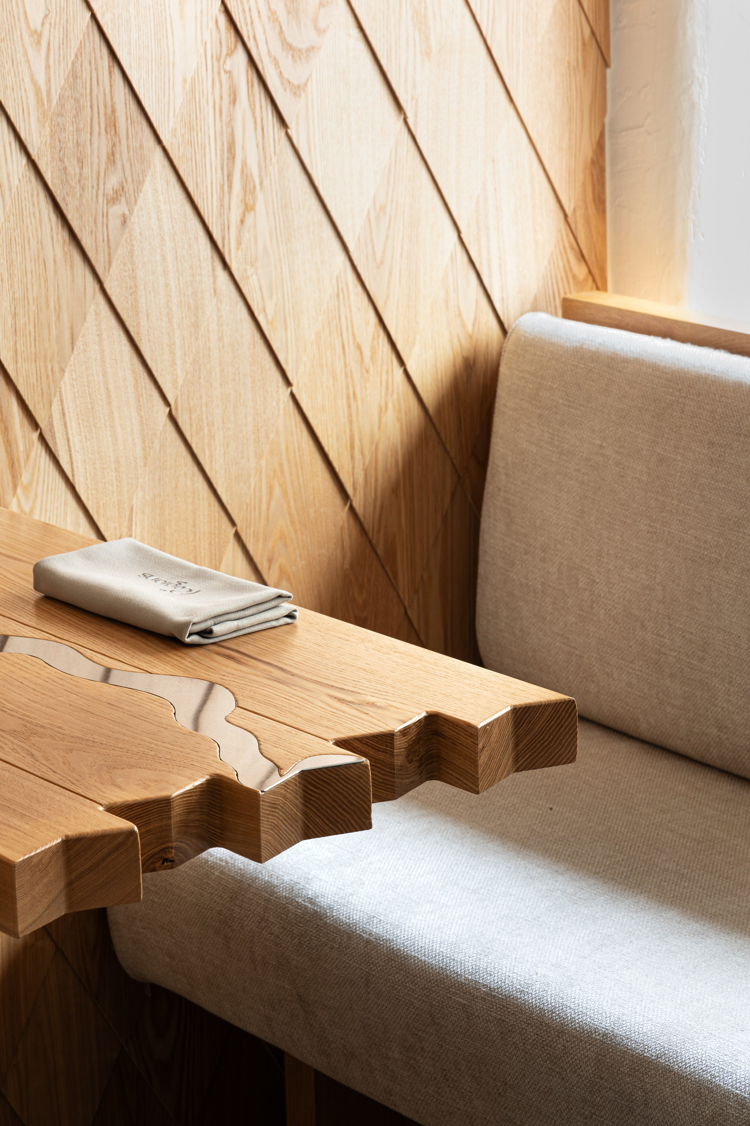 Интерьерная фотосъемка ресторана в Санкт-Петербурге. Интерьерный фотограф в Нижнем Новгороде и Москве Владимир Гудков