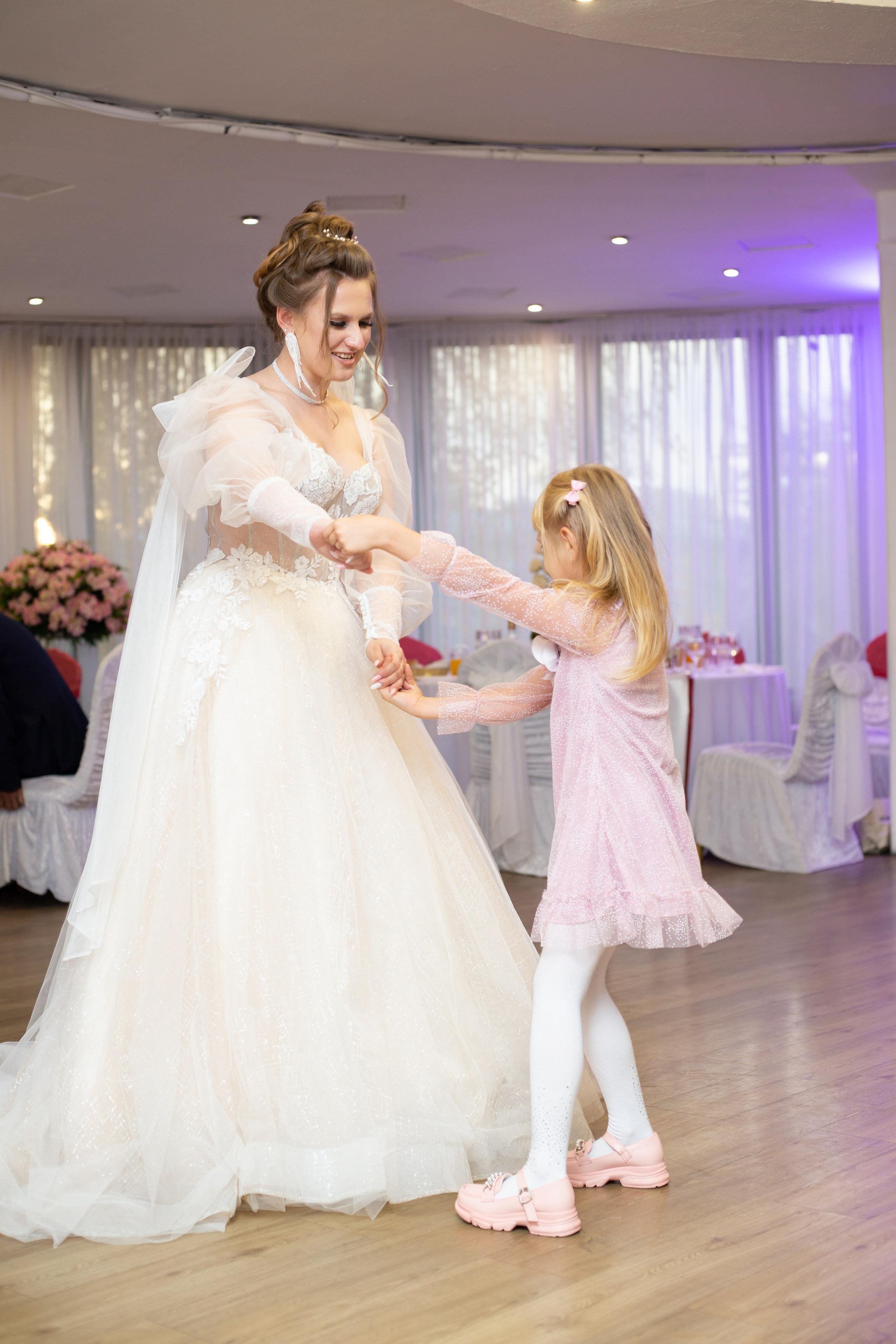 Артем & Влада. Свадебный и контент фотограф в Новосибирске Еремин Александр