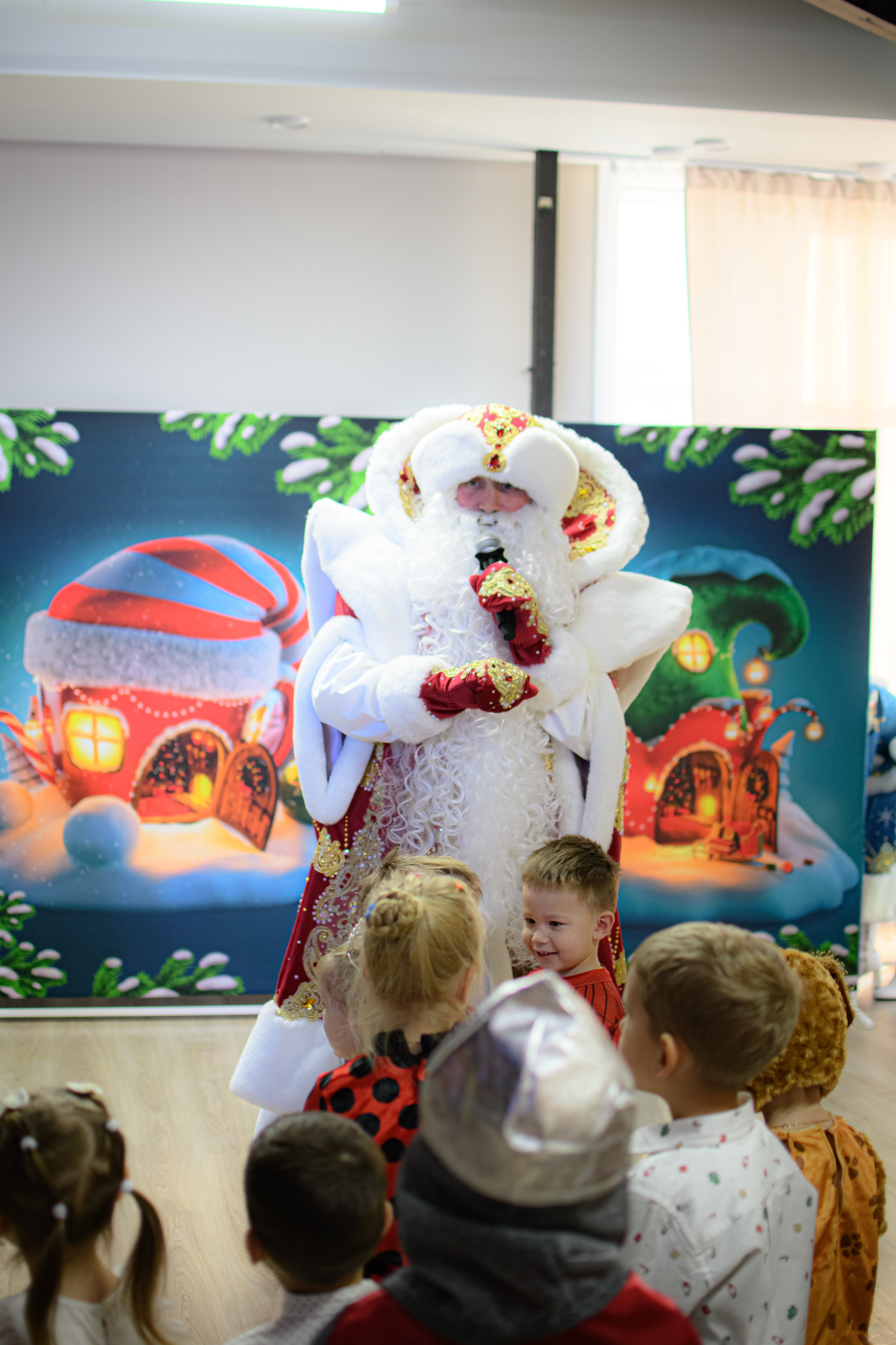 HAPPY NEW YEAR. Photokarish