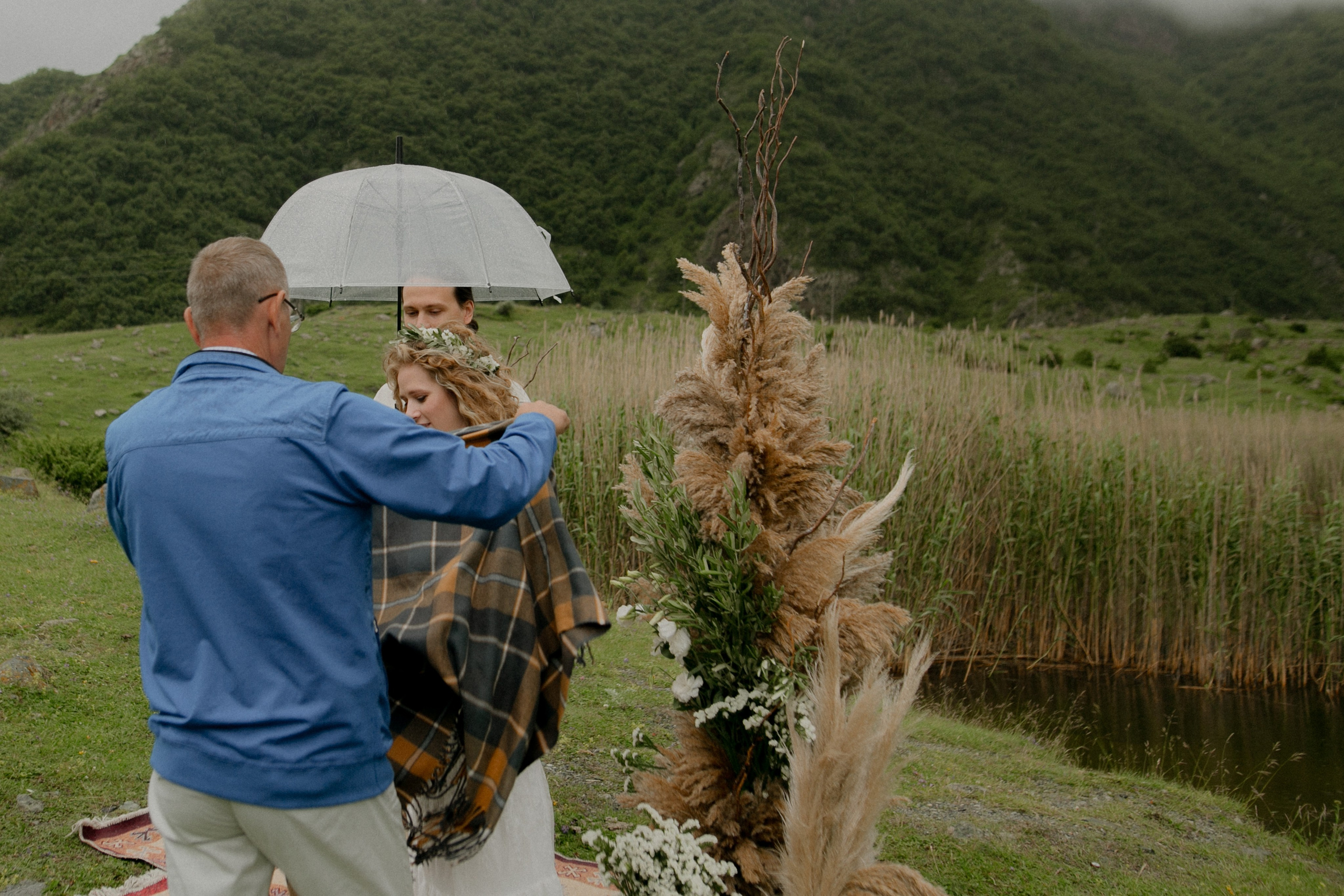 Nikita & Nastya. Wedding at Kazbeg. Свадебный фотограф Грузия Alex and Polly
