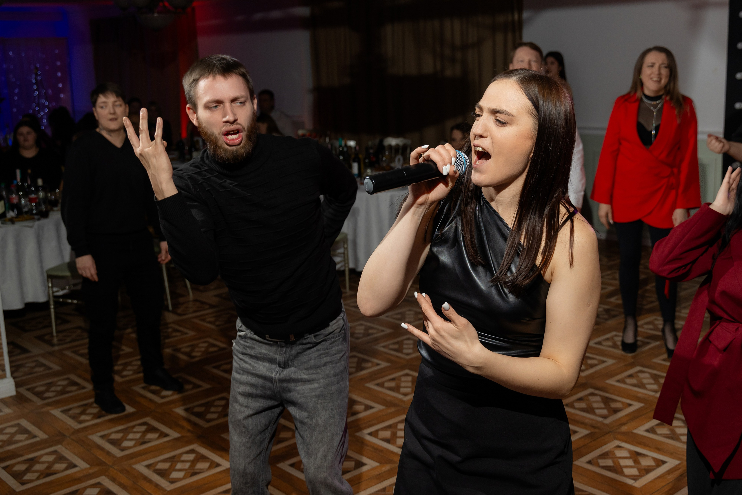 Корпоративная фотосъемка для кафе GARAGE | Новый год 2025 | Минск. Свадебный фотограф в Минске/Беларуси Сергей Спиридонов