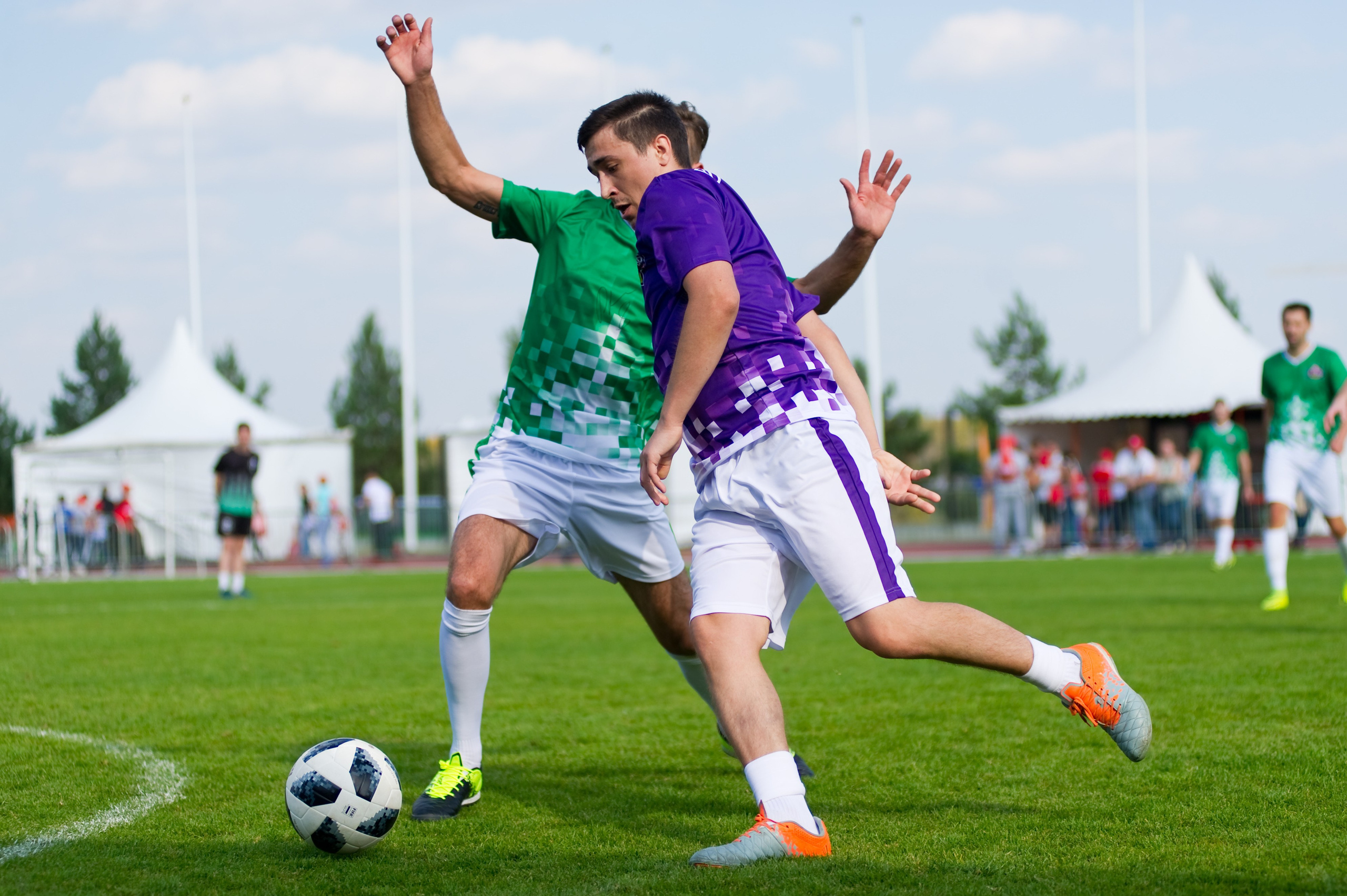 Турбофутбол (корпоративное соревнование «Пятерочки»). Репортажный фотограф и видеограф Слава Думчев. Тимбилдинги, отчетники, корпоративы