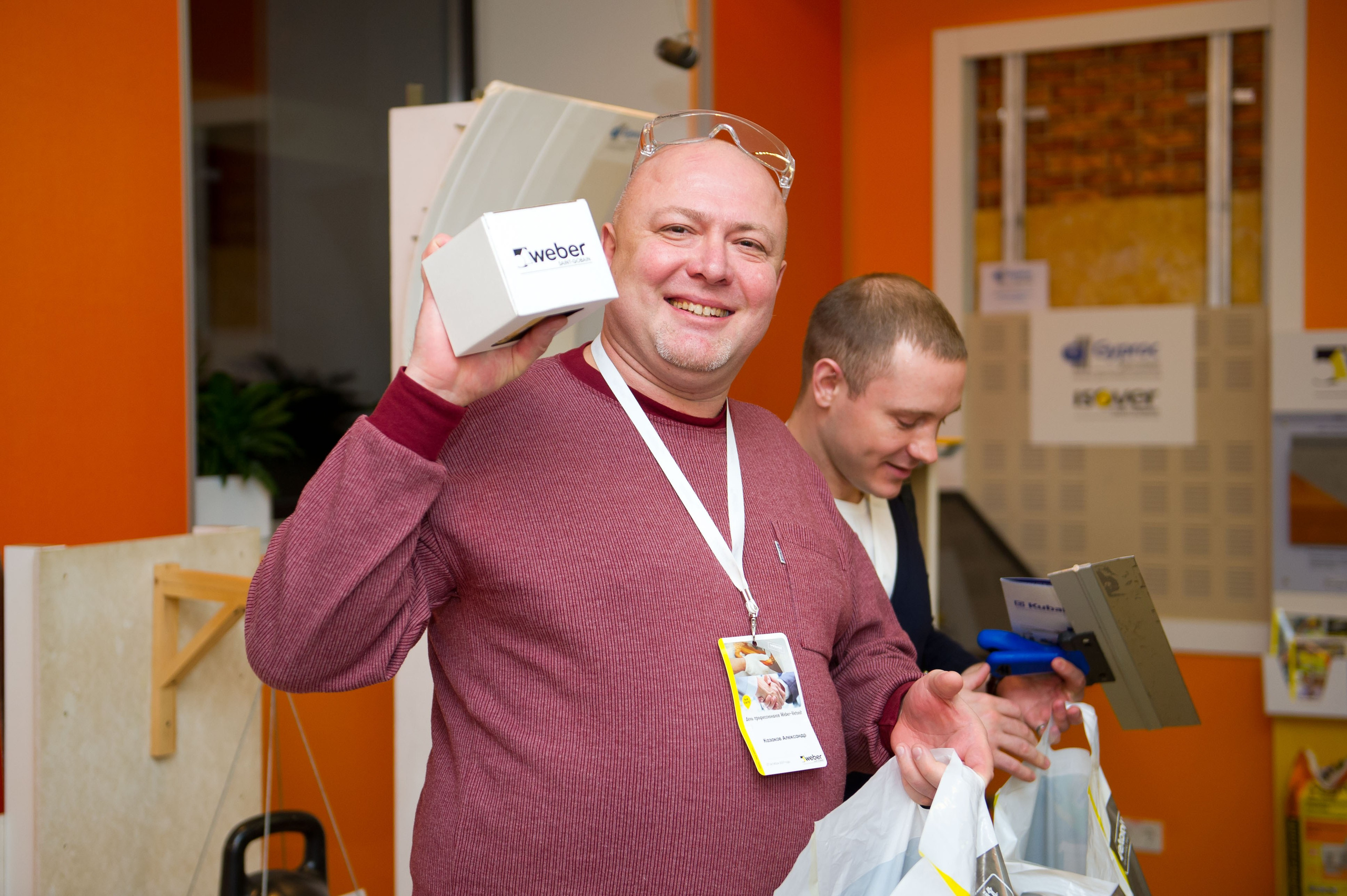 Saint-Gobain демонстрационный центр. Встреча блогеров и представителей фирмы. Репортажный фотограф и видеограф Слава Думчев. Тимбилдинги, отчетники, корпоративы