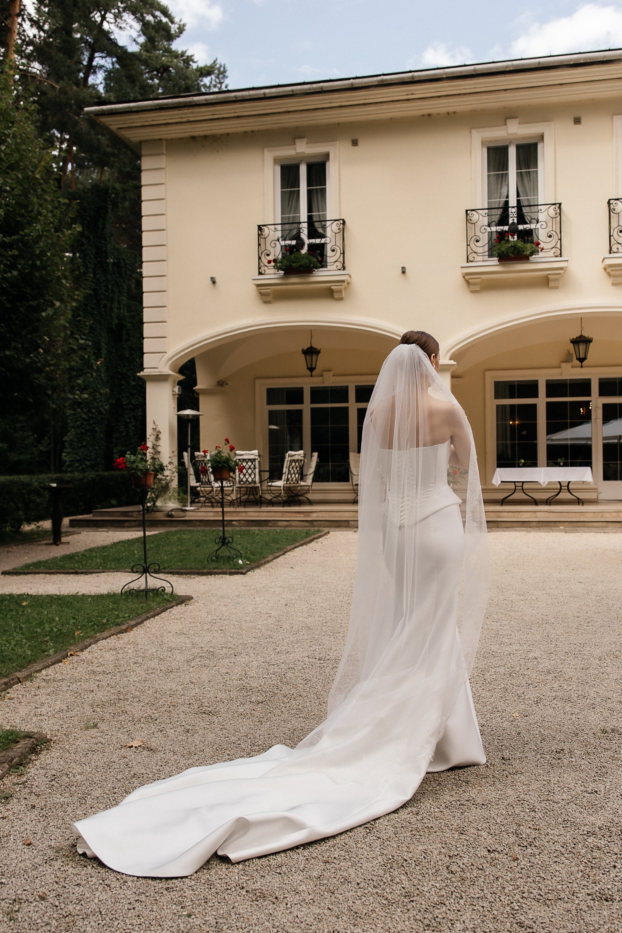 Свадьбная фотосессия в отеле Кронон (Гродно, Беларусь). Свадебный и семейный фотограф Виолетта Сидельникова. Краснодар, Россия, Беларусь, Европа