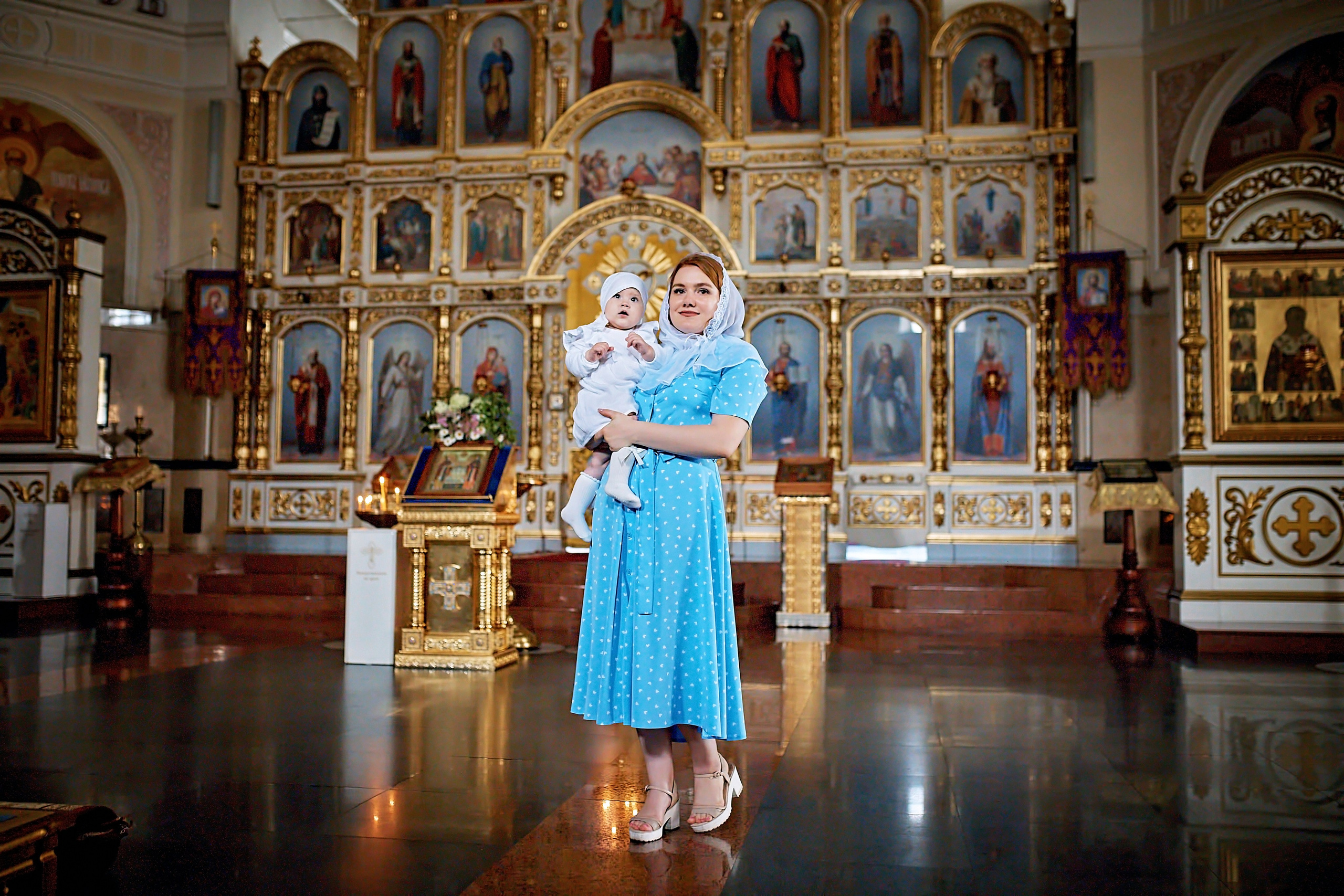 Таинство Крещения Василисы храм Д. Ростовского. Фотограф на Крещение и Венчание в Барнауле