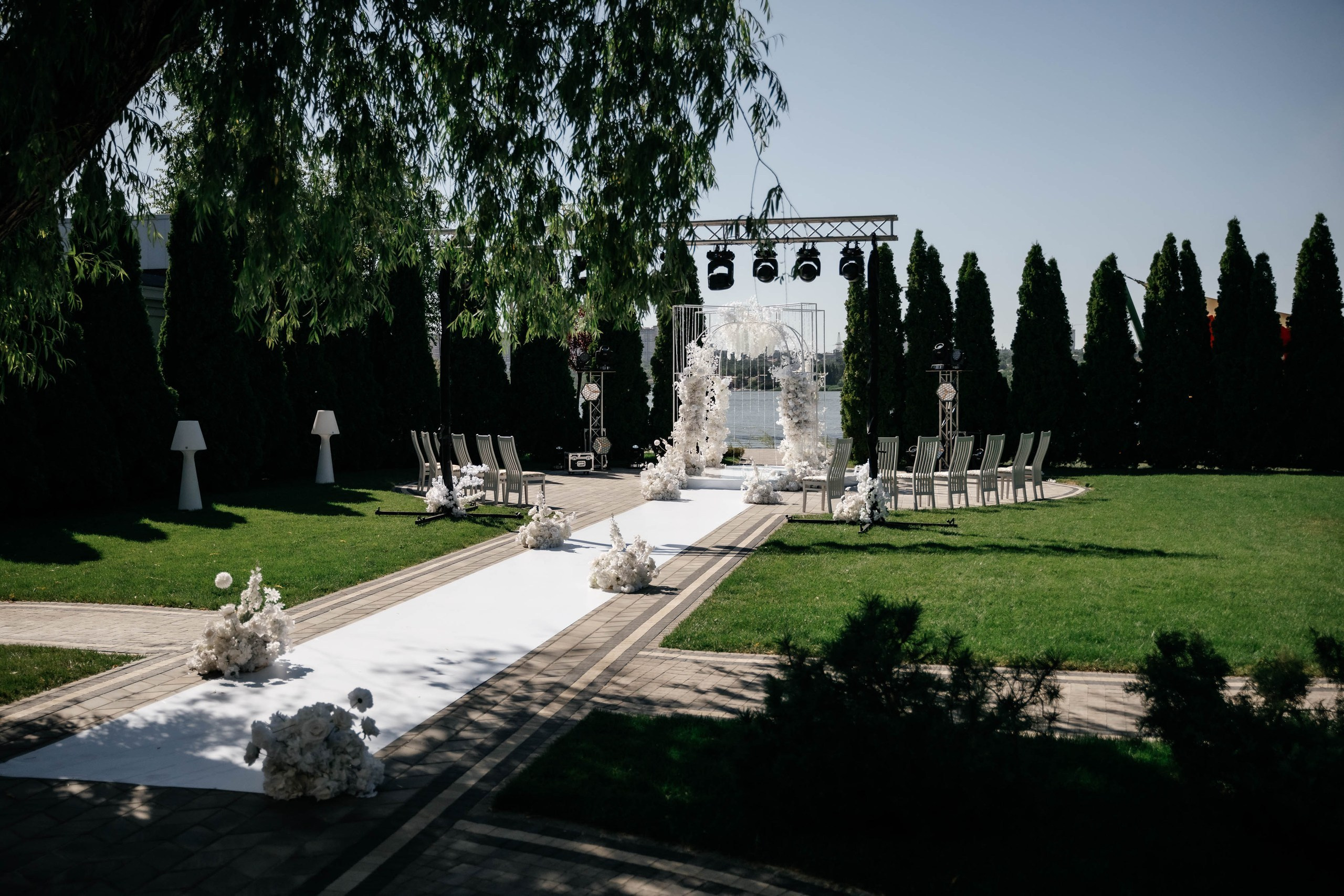 Виктор и Виктория. Свадебный фотограф Владимир Рябков