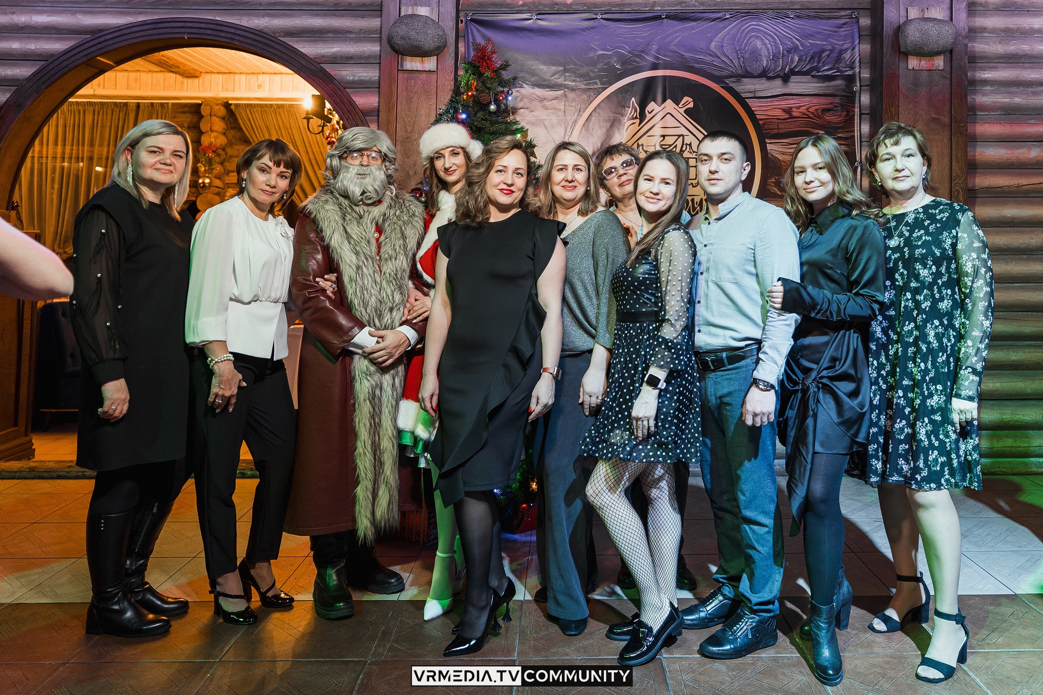 Новогодний вечер у «Петровича»